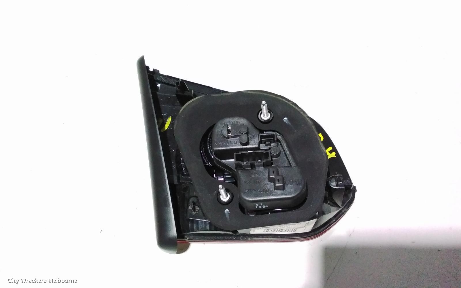 VOLKSWAGEN GOLF REAR GARNISH, TAILGATE LAMP (RH SIDE), GEN 6, 12/2008 - 03/2013