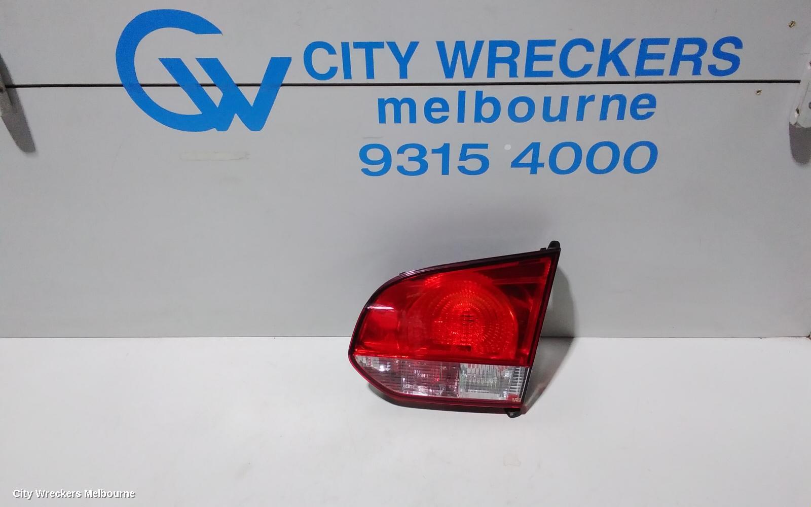 VOLKSWAGEN GOLF REAR GARNISH, TAILGATE LAMP (RH SIDE), GEN 6, 12/2008 - 03/2013