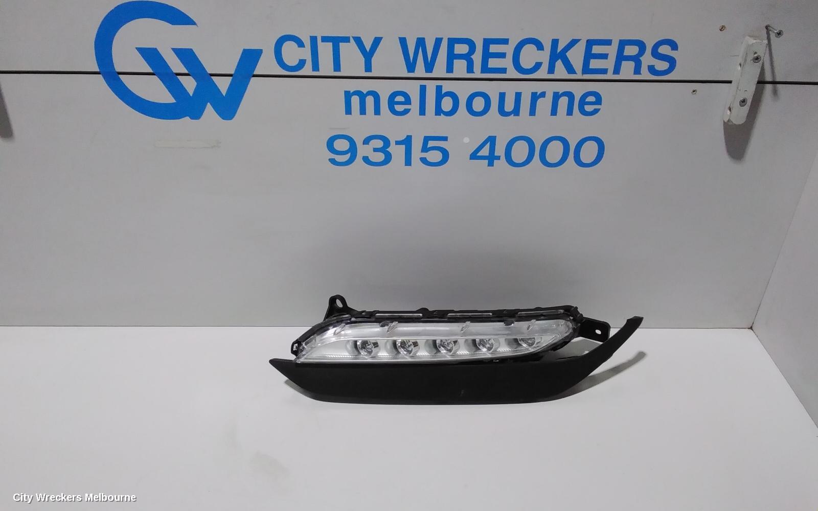 HYUNDAI TUCSON LEFT INDICATOR/FOG/SIDE, DAYTIME RUNNING LAMP, TL, KOREAN BUILT (VIN KMHJ), 07/2015 - 06/2018