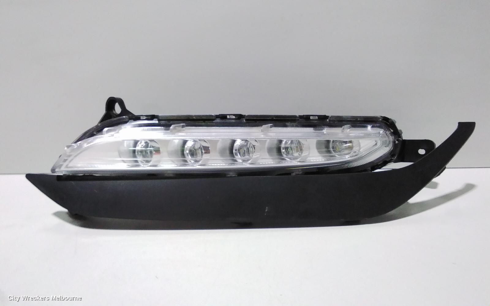 HYUNDAI TUCSON LEFT INDICATOR/FOG/SIDE, DAYTIME RUNNING LAMP, TL, KOREAN BUILT (VIN KMHJ), 07/2015 - 06/2018