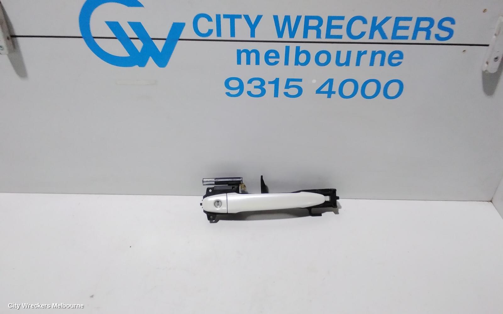 SUBARU OUTBACK DOOR HANDLE, OUTER, RH FRONT, 5TH GEN, 09/2009 - 11/2014