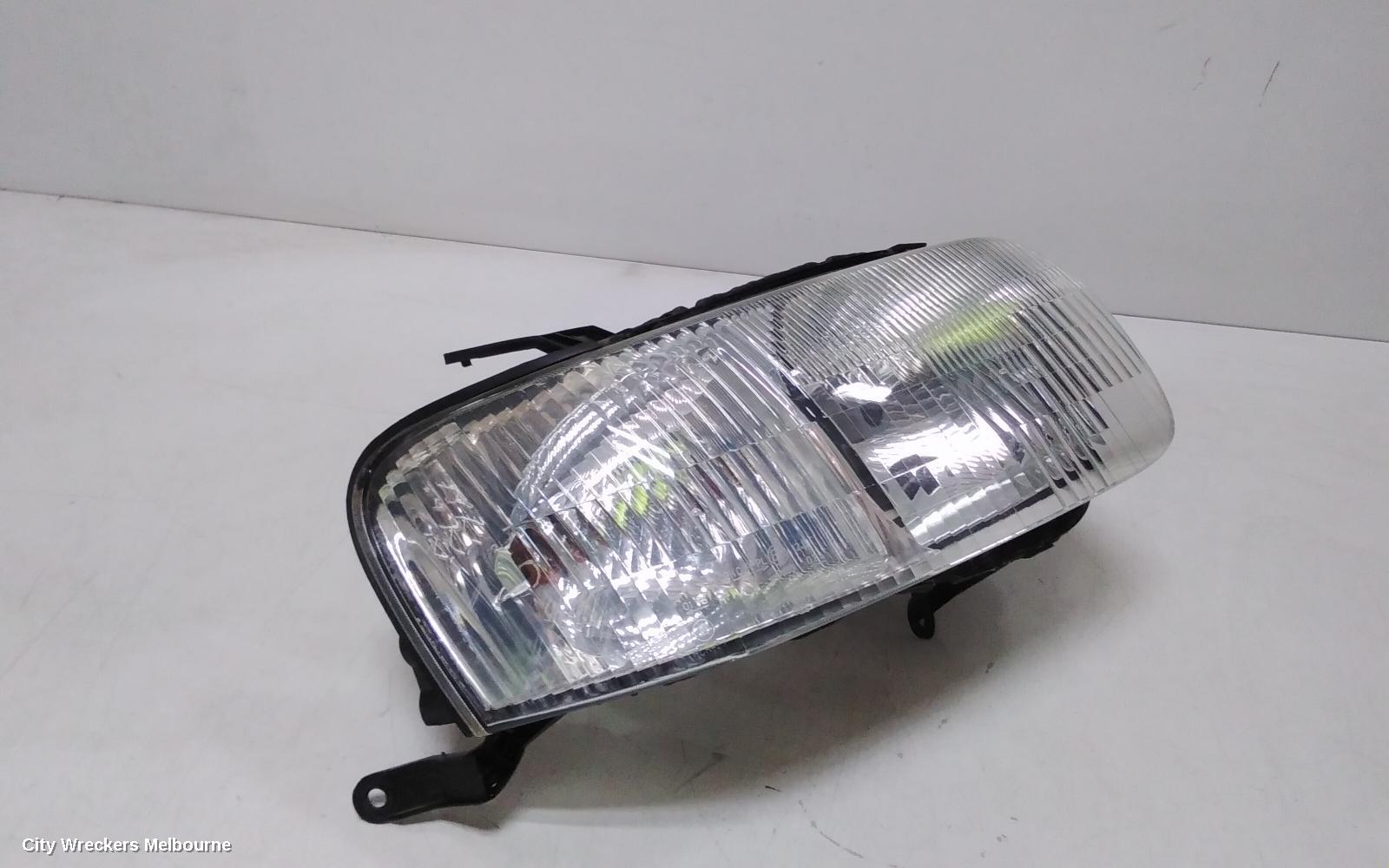 FORD ESCAPE RIGHT HEADLAMP, BA, 02/2001 - 03/2003