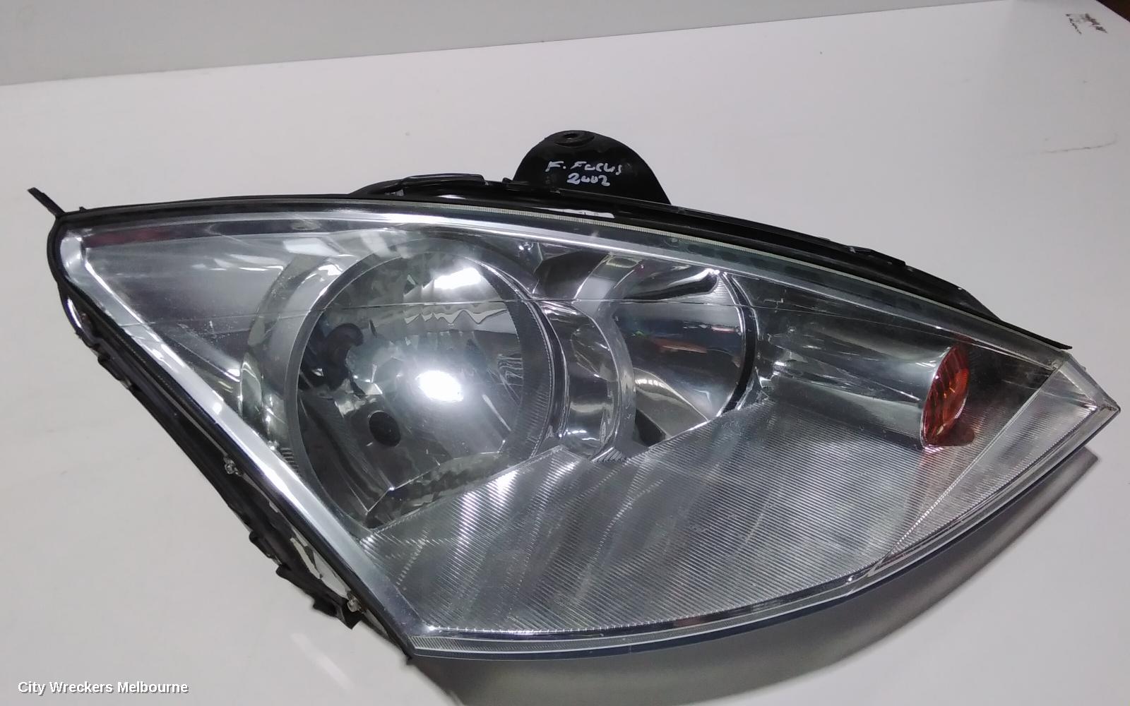 FORD FOCUS RIGHT HEADLAMP, LR, ST170, 01/2001 - 06/2005