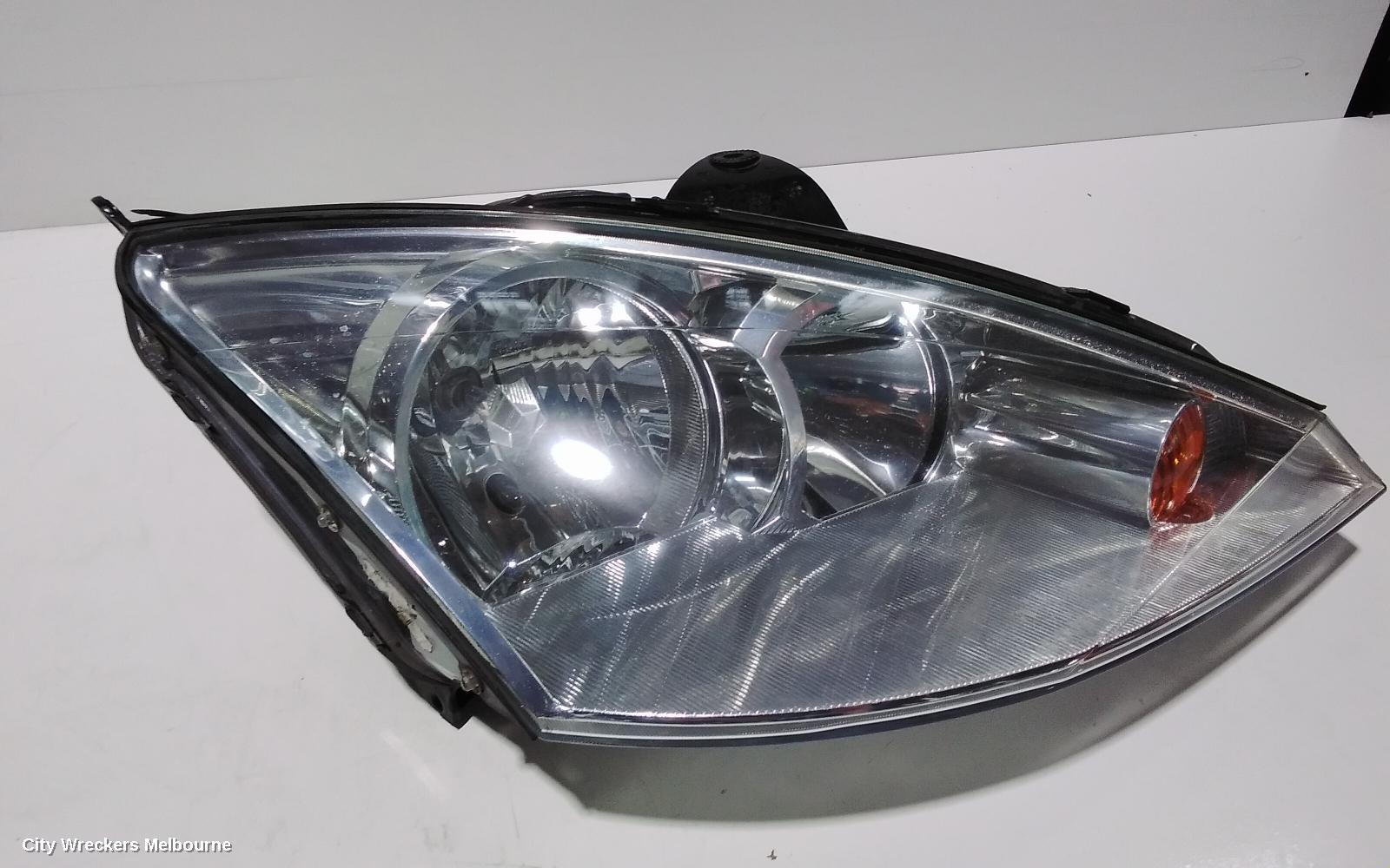FORD FOCUS RIGHT HEADLAMP, LR, ST170, 01/2001 - 06/2005
