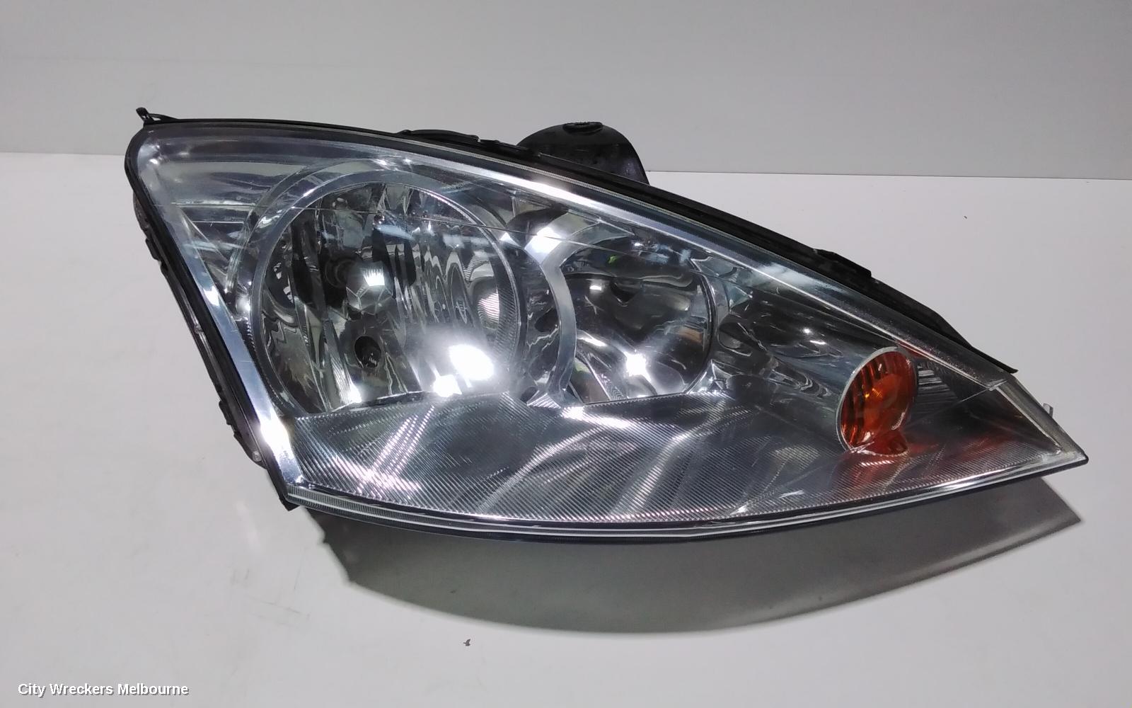FORD FOCUS RIGHT HEADLAMP, LR, ST170, 01/2001 - 06/2005