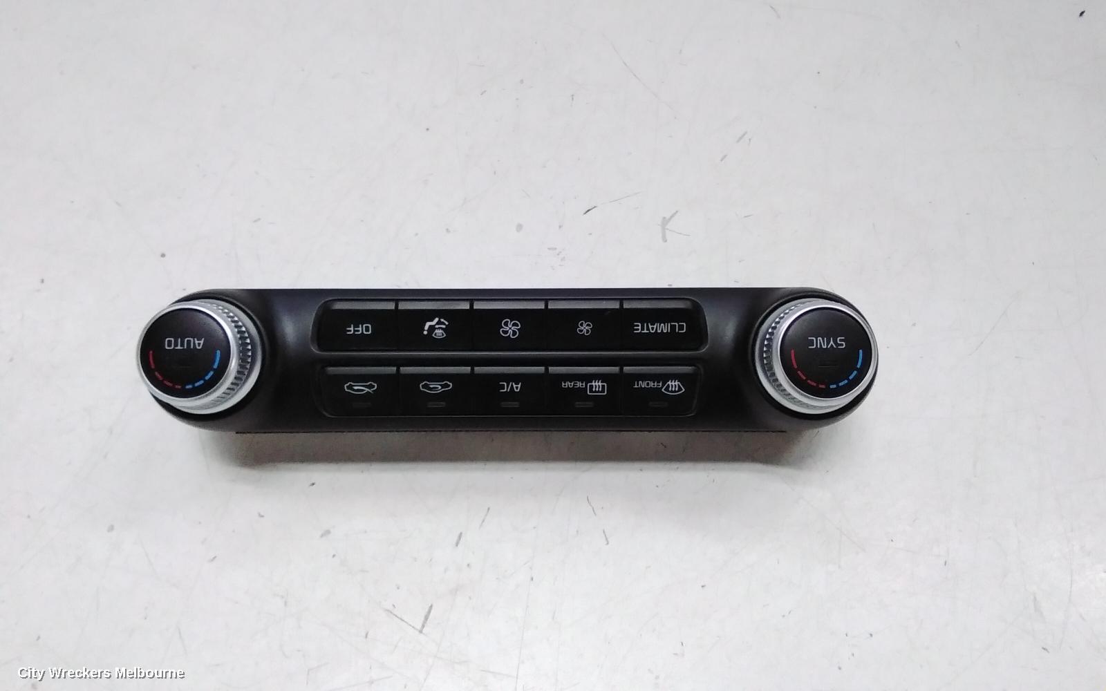 KIA STINGER HEATER/AC CONTROLS, DUAL ZONE CLIMATE CONTROL, W/ SYNC BUTTON, CK, 06/2017 ONWARDS