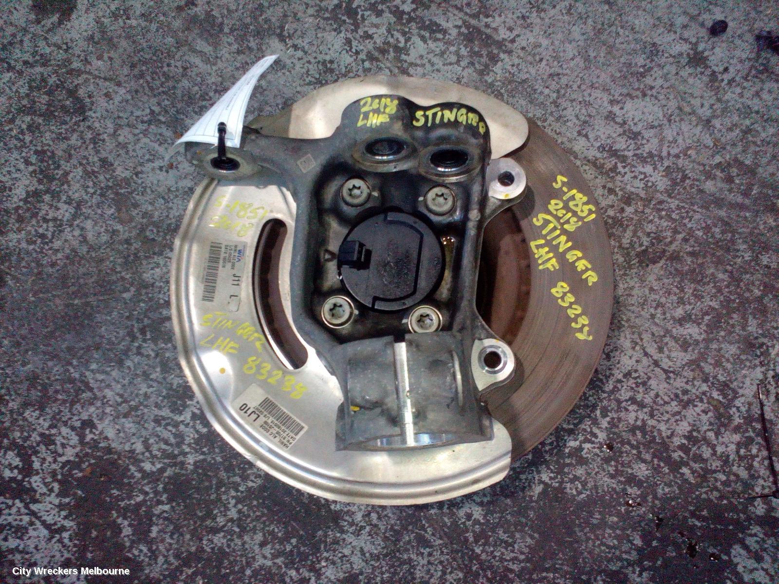 KIA STINGER LEFT FRONT HUB ASSEMBLY, CK, W/ ADAPTIVE SUSPENSION TYPE, 06/2017 - 04/2023
