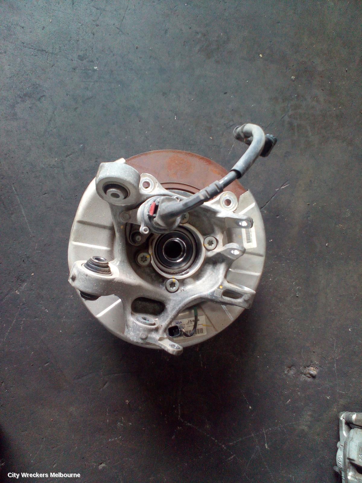 KIA STINGER RIGHT REAR HUB ASSEMBLY, CK, 06/2017 ONWARDS