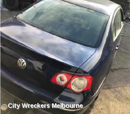 VOLKSWAGEN PASSAT RIGHT DOOR MIRROR, 3C/MK6 B6, POWER FOLD (6XQ), 03/2006 - 09/2010