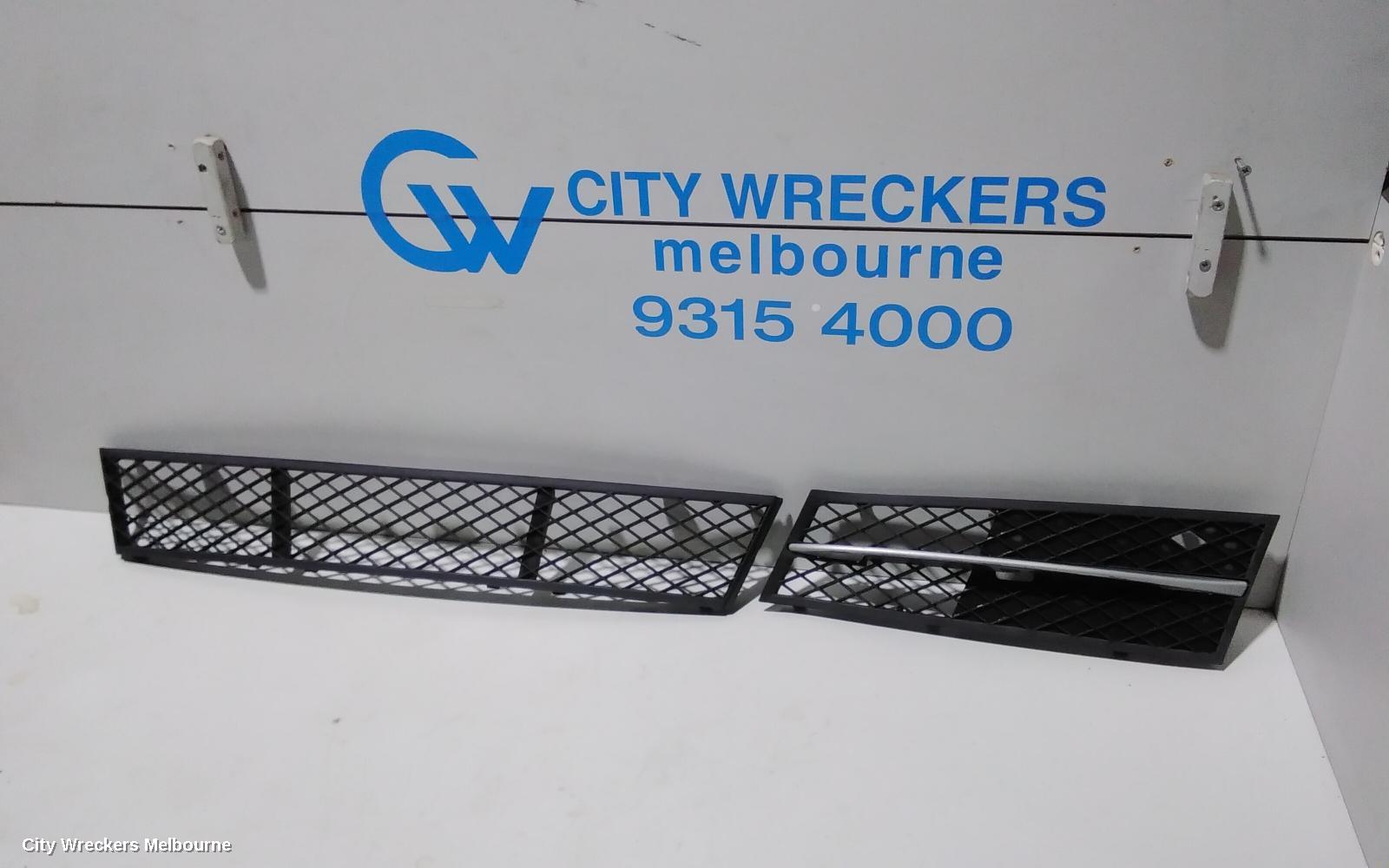 BMW 5 SERIES GRILLE, BUMPER GRILLE (CENTRE), 3-PIECE TYPE, NON DRIVE ASSIST TYPE, F10/F11, SEDAN/WAGON, 05/2010 - 01/2017