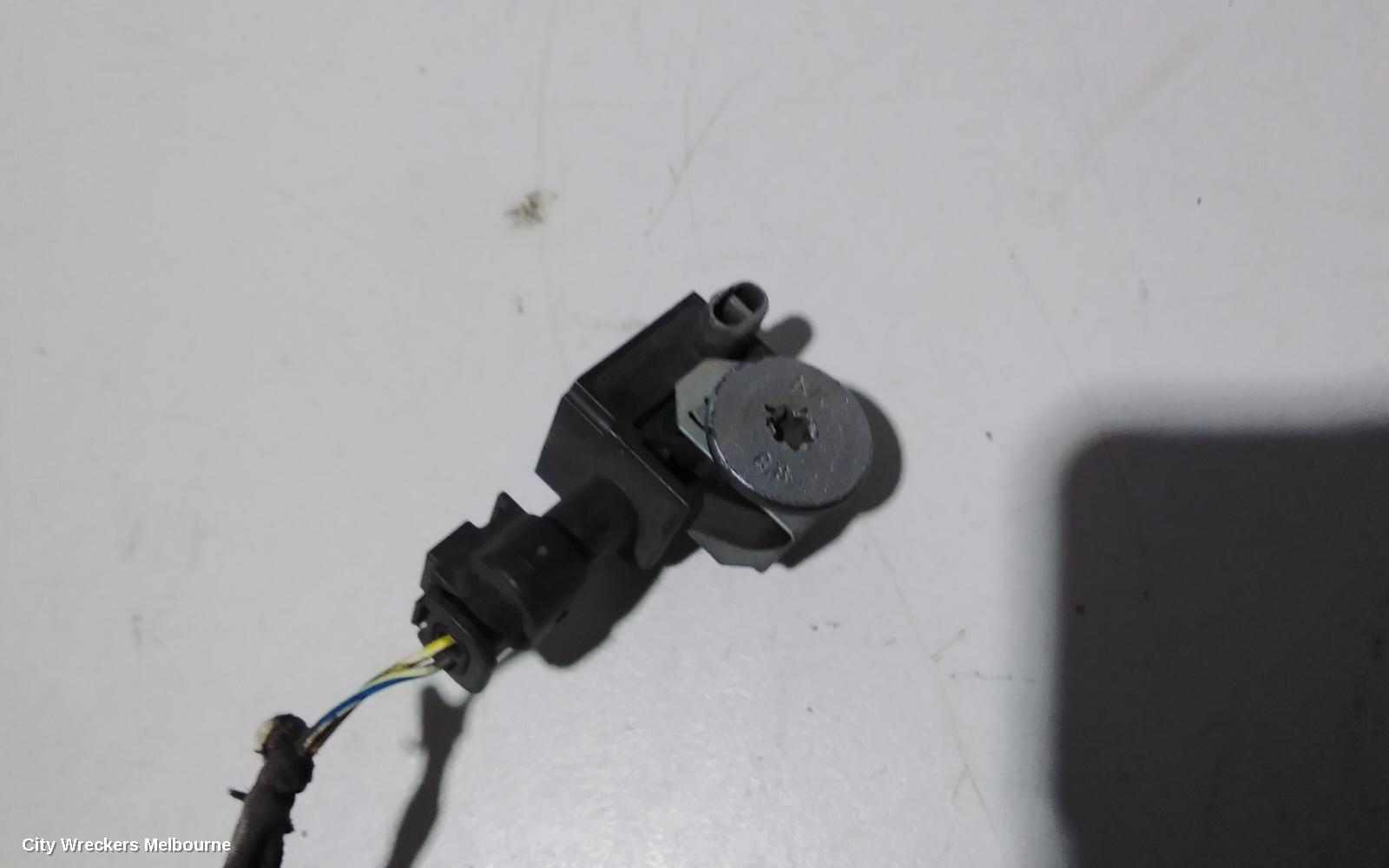 BMW 5 SERIES, MISC, F10/2011, 05/2010 - 01/2017, ALL 4 PARKING SENSOR FOR THER FRONT BUMBER BAR AND CRUSH SENSOR  , ( THE SENSOER HOLDER INCLUD )  CHECK PHOTO : 80574