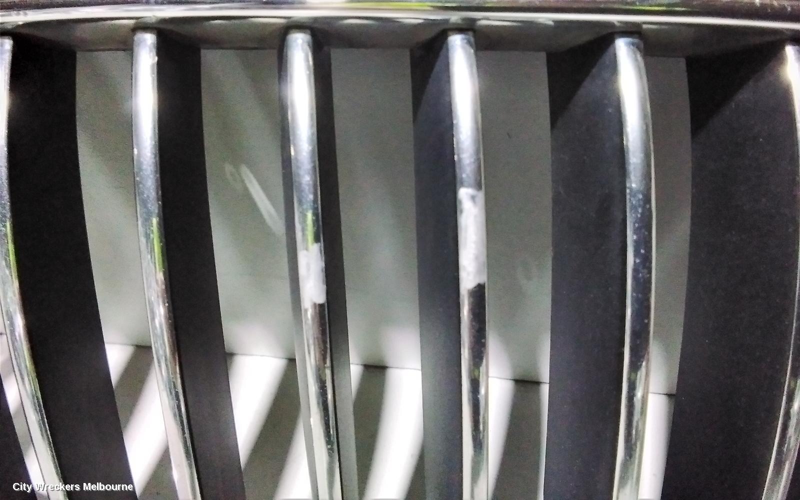 BMW 5 SERIES GRILLE, RADIATOR GRILLE (RH SIDE), F10/F11, SEDAN/WAGON, 05/2010 - 01/2017