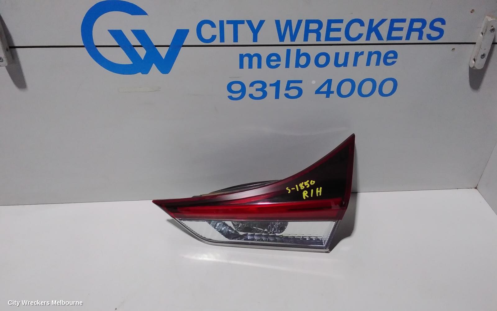 TOYOTA COROLLA REAR GARNISH, TAILGATE LAMP (RH SIDE), ZRE182R/ZWE186R, HATCH, 03/2015 - 06/2018