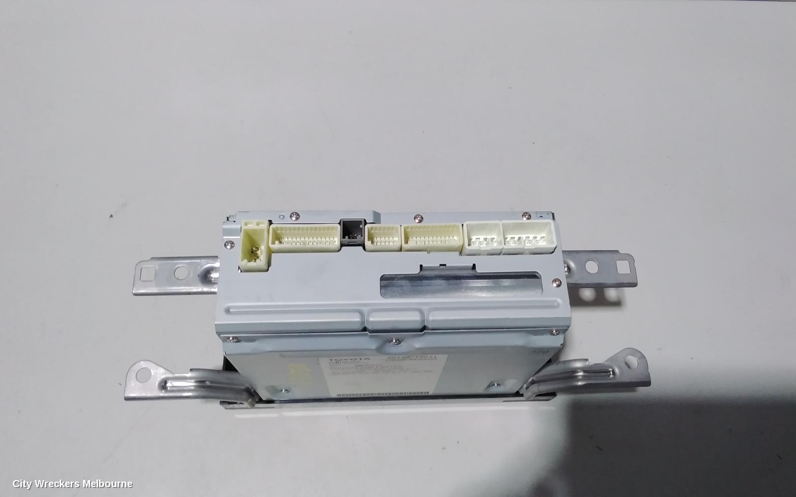 TOYOTA COROLLA RADIO/CD/DVD/SAT/TV, 6.1IN TOUCHSCREEN (P/N ON FACE 100523), ZRE182R, HATCH, 03/2015 - 06/2018