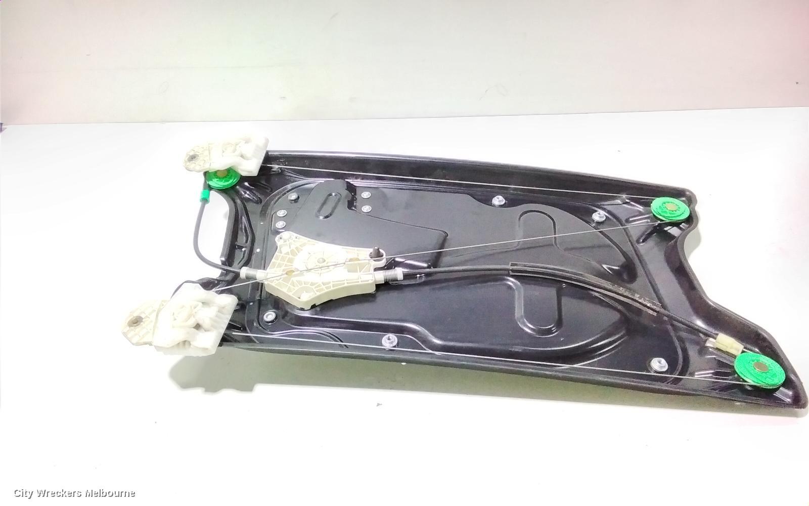 LAND ROVER RANGEROVER SPORT LEFT FRONT WINDOW REG/MOTOR, L320, 08/2005 - 12/2013