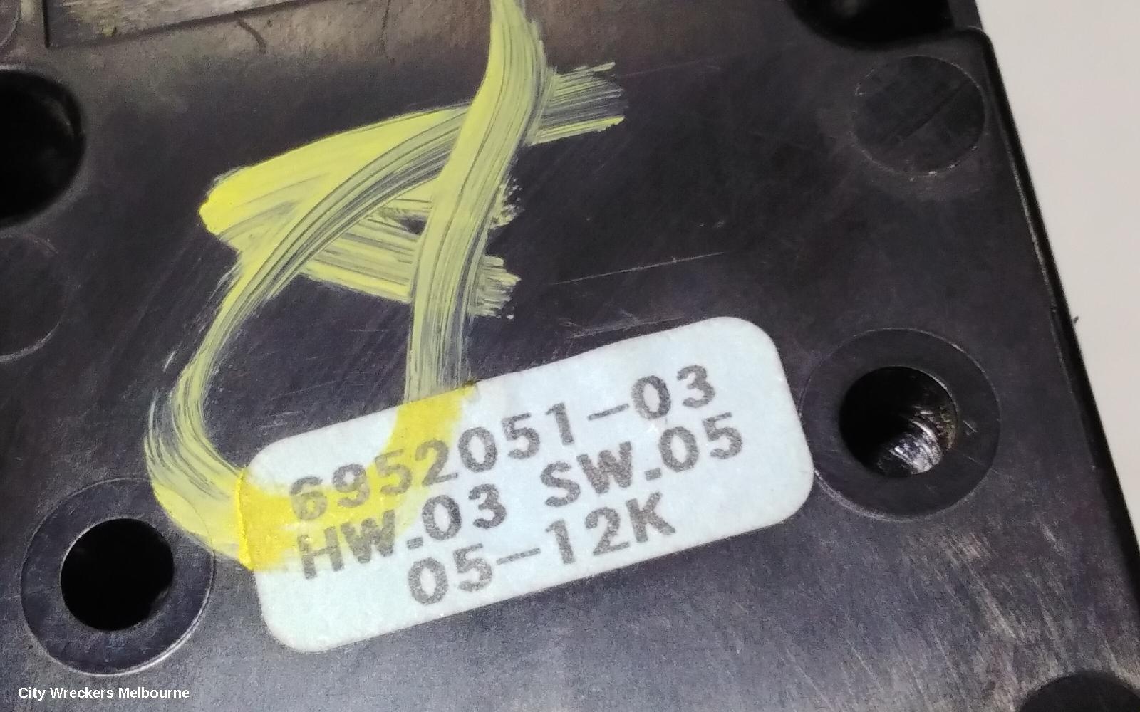 BMW 1 SERIES PWR DR WIND SWITCH, RH FRONT (MASTER SWITCH), E87, HATCH, 06/2007 - 12/2011