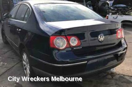VOLKSWAGEN PASSAT RIGHT DOOR MIRROR, 3C/MK6 B6, POWER FOLD (6XQ), 03/2006 - 09/2010