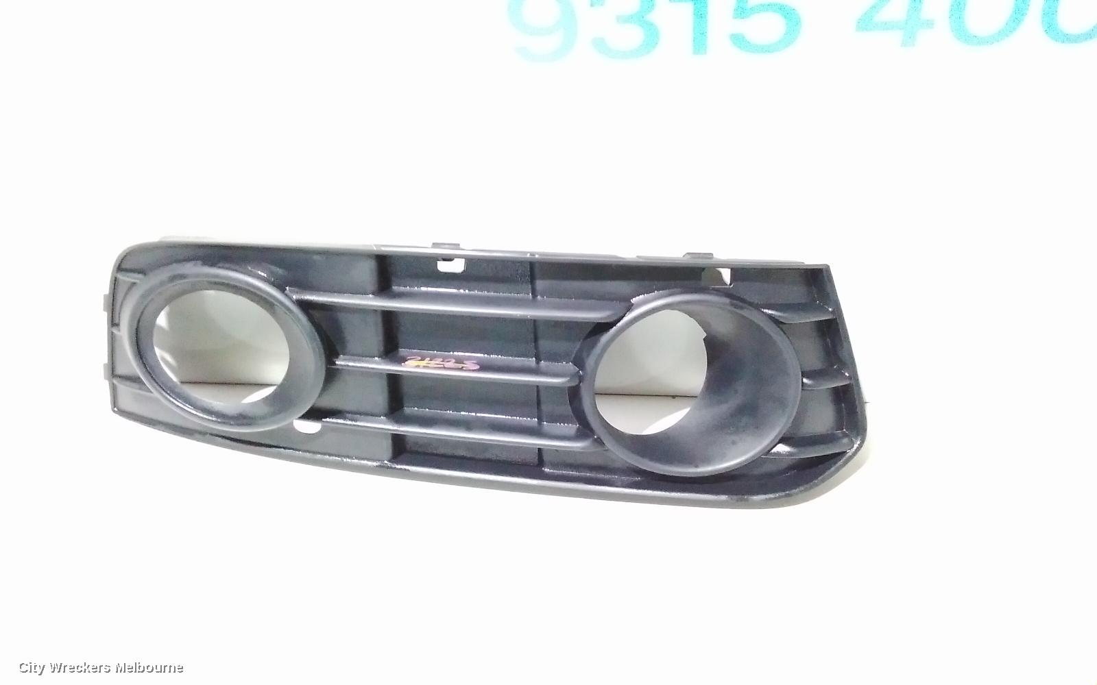 AUDI A4 RIGHT INDICATOR/FOG/SIDE, BUMPER FOGLAMP, B8 8K, 02/2008 - 06/2012