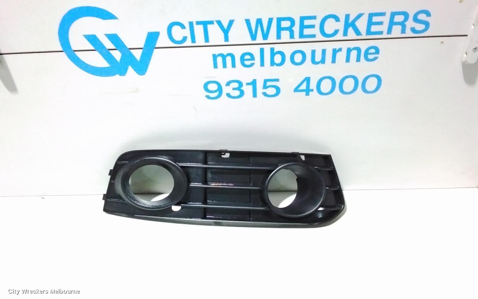 AUDI A4 RIGHT INDICATOR/FOG/SIDE, BUMPER FOGLAMP, B8 8K, 02/2008 - 06/2012