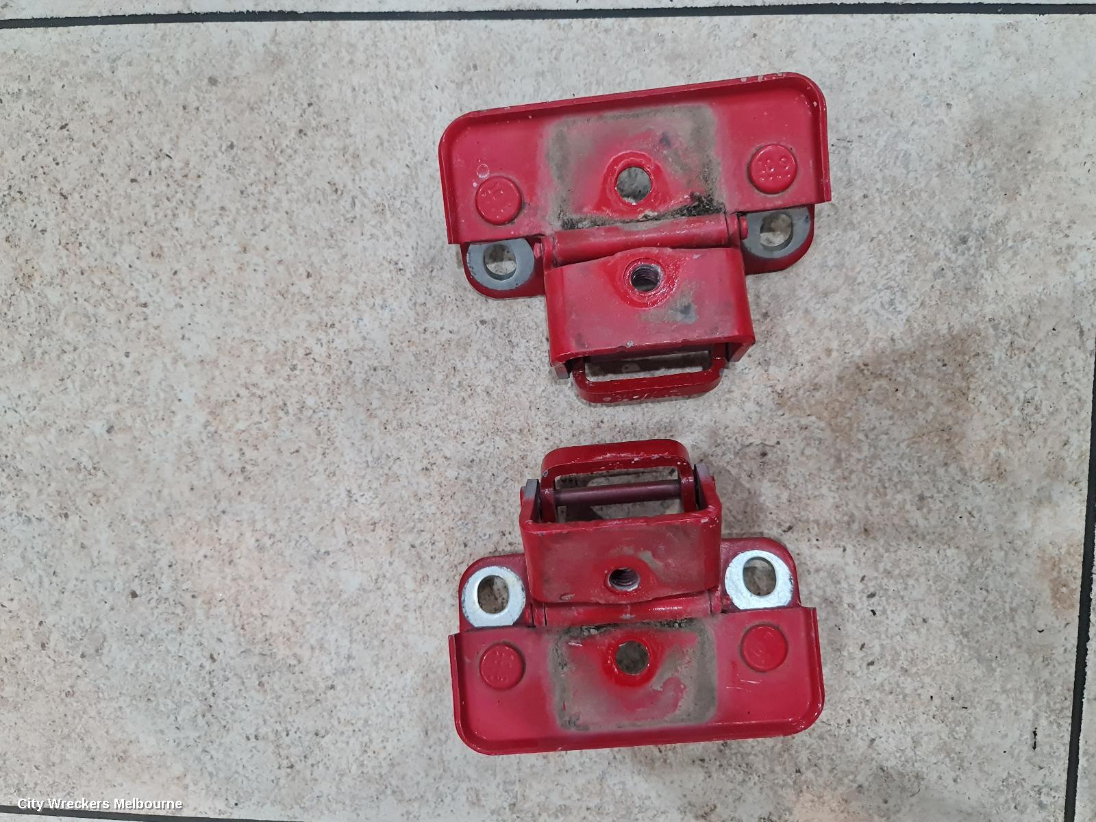 HOLDEN COMMODORE BOOTLID/TGATE HINGE, VF, 05/2013 - 12/2017