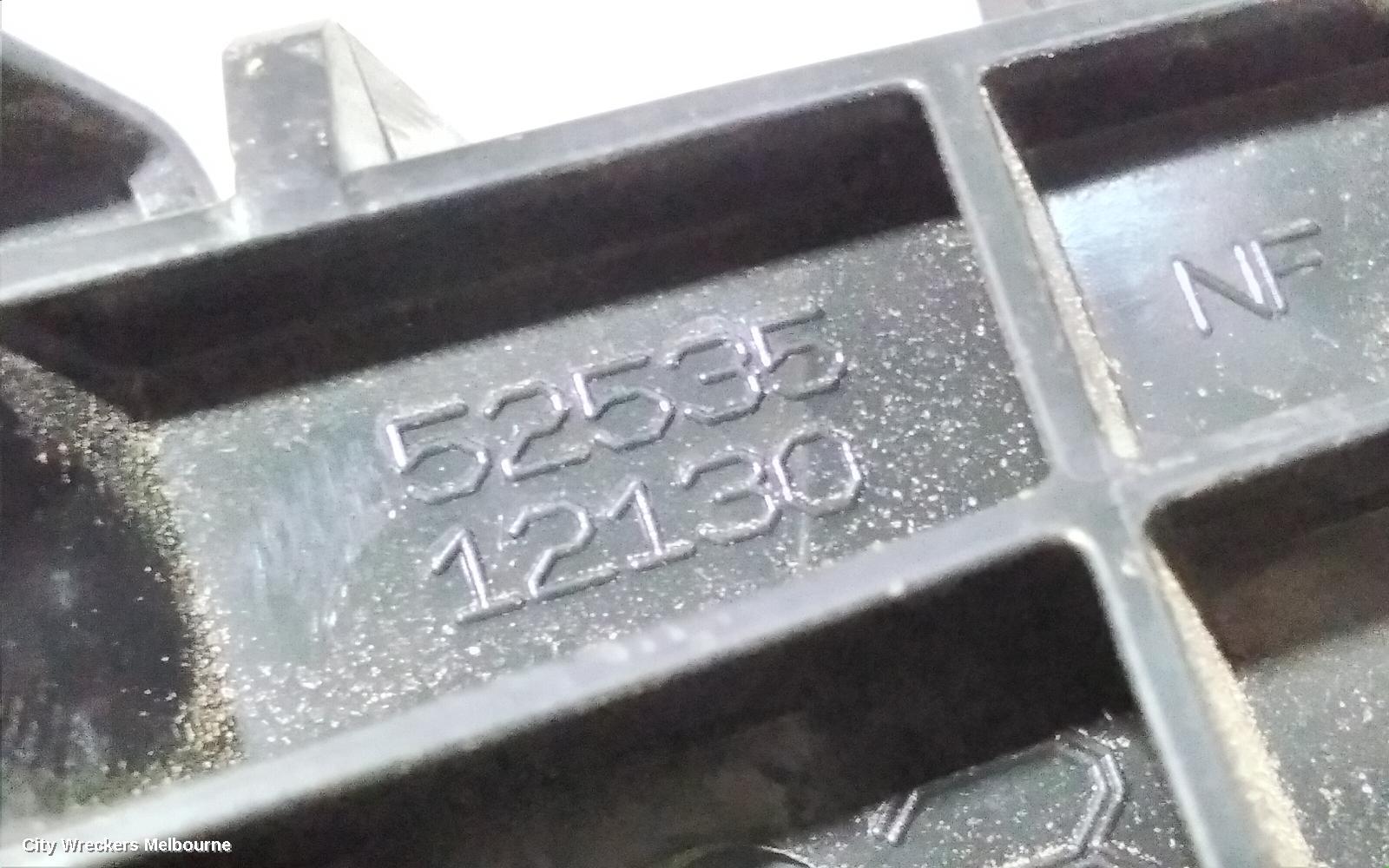 TOYOTA COROLLA, ZRE182R 10/2012 - 06/2018, BAR SLIDER RHF: 80774
