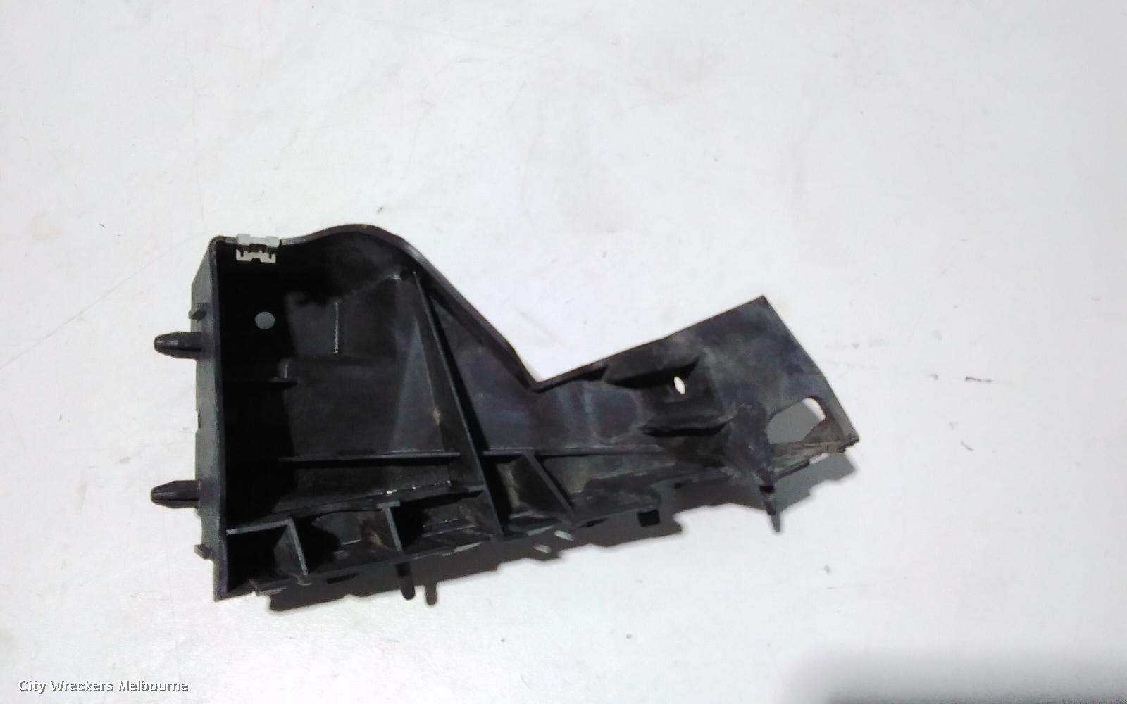 AUDI Q5, 8R, 12/2008 - 01/2017, RHF BAR SLIDE / BAR BRACKET: 80786