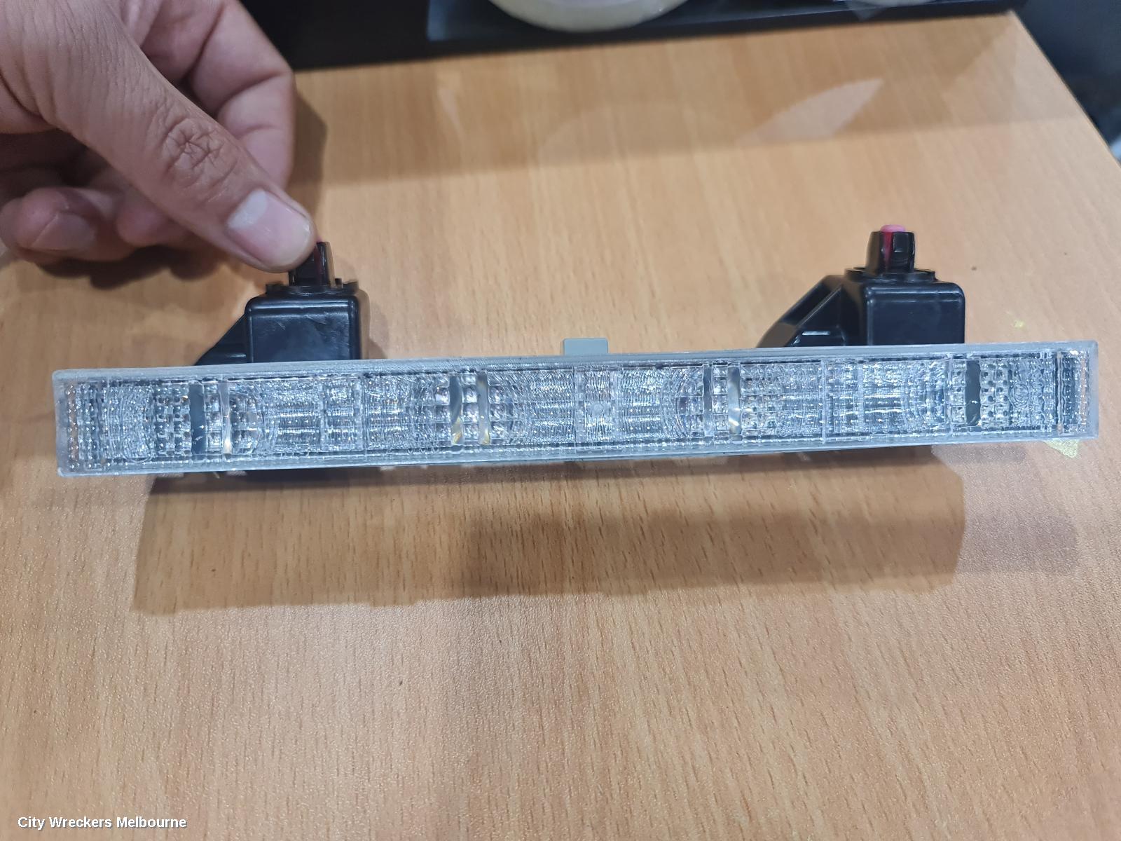 TOYOTA COROLLA HIGH LEVEL STOPLIGHT, ZRE182R 10/2012 - 06/2018