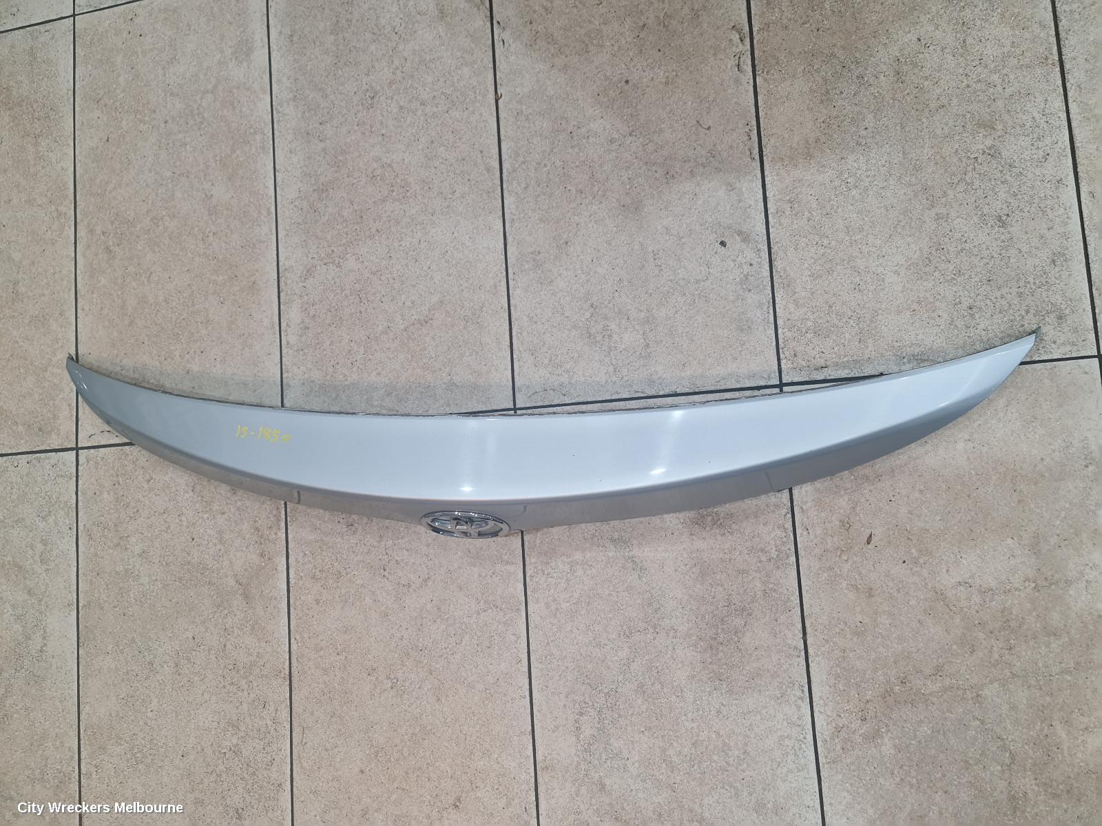 TOYOTA COROLLA REAR GARNISH, TAILGATE GARNISH (CENTRE), ZRE182R, HATCH, 04/2015 - 06/2018