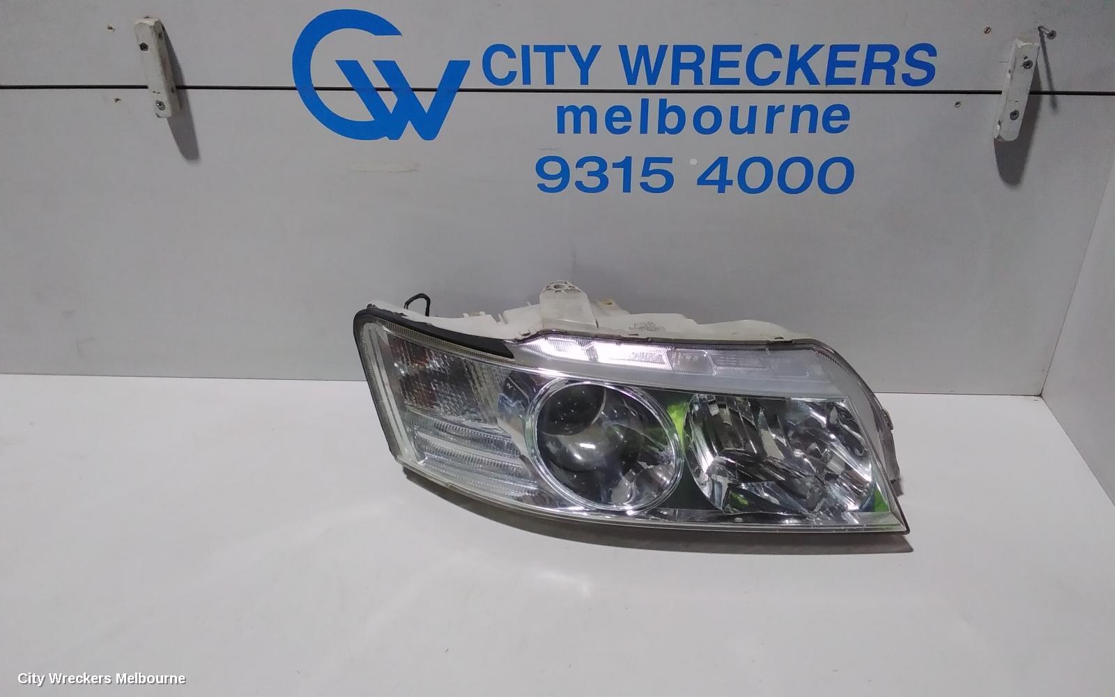 HOLDEN COMMODORE RIGHT HEADLAMP, VZ, ADVENTRA/BERLINA, PROJECTOR TYPE (CHROME), 08/2004 - 09/2007