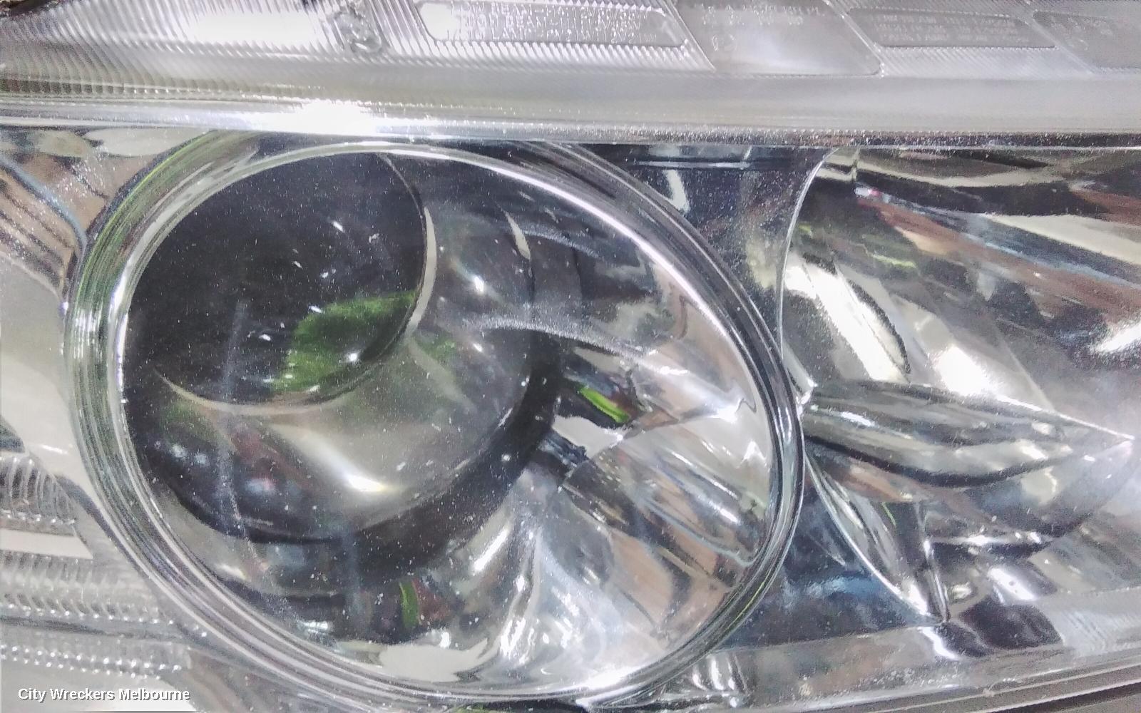 HOLDEN COMMODORE RIGHT HEADLAMP, VZ, ADVENTRA/BERLINA, PROJECTOR TYPE (CHROME), 08/2004 - 09/2007