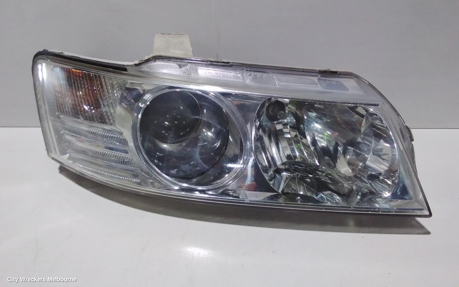 HOLDEN COMMODORE RIGHT HEADLAMP, VZ, ADVENTRA/BERLINA, PROJECTOR TYPE (CHROME), 08/2004 - 09/2007