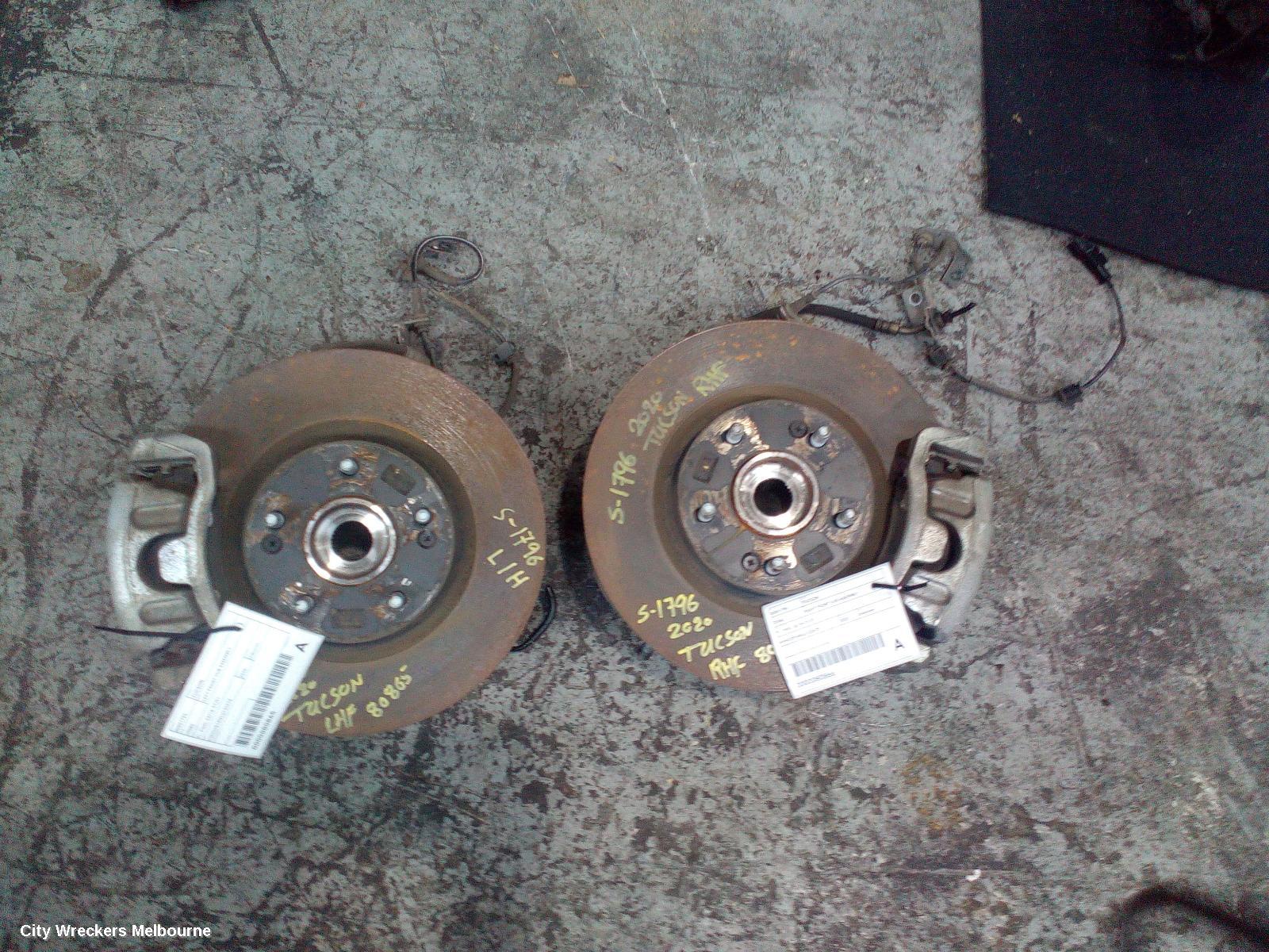 HYUNDAI TUCSON LEFT FRONT HUB ASSEMBLY, TL, FWD, 06/2018 - 01/2021