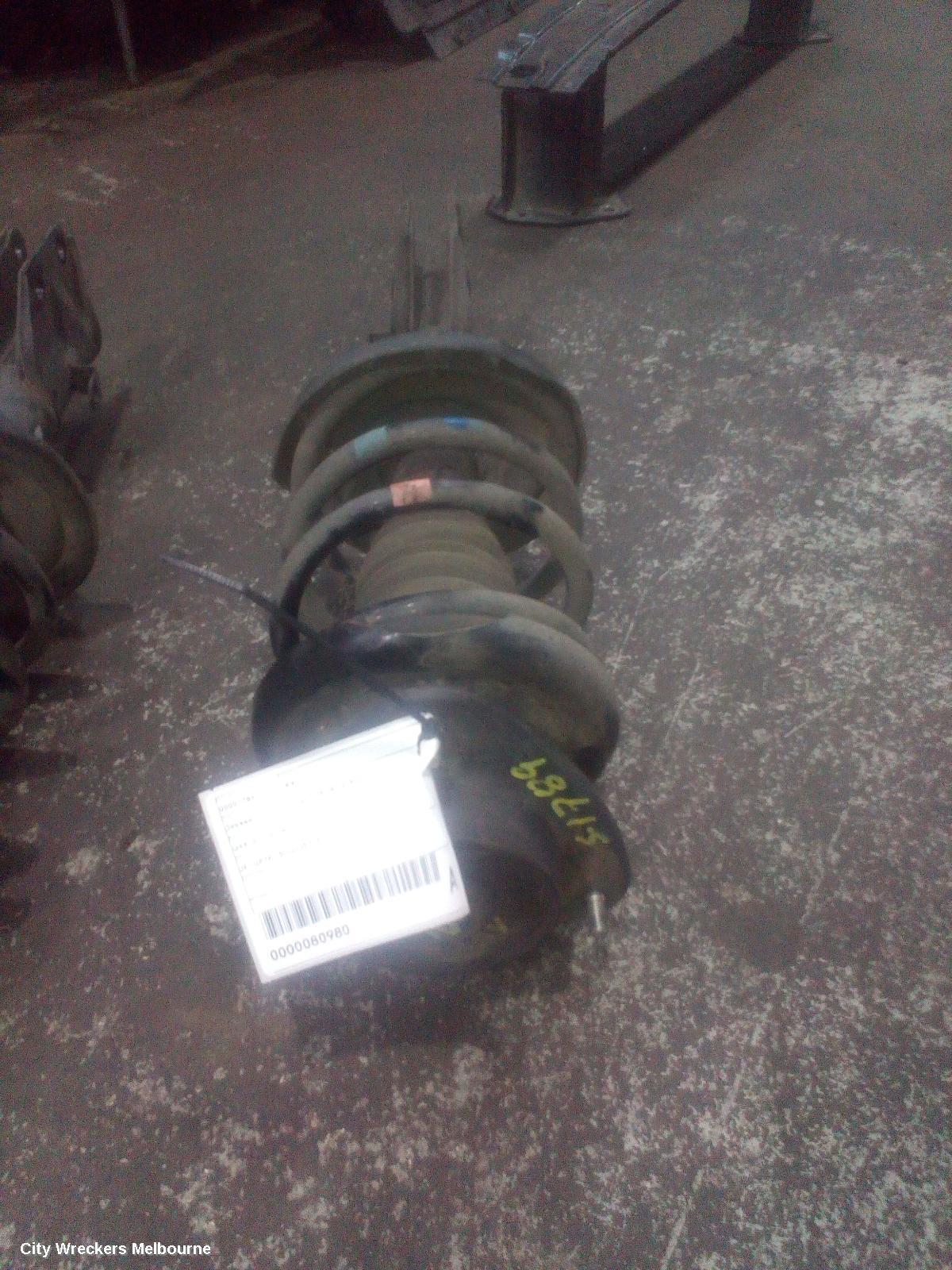 SUBARU XV RIGHT FRONT STRUT, G4X, 08/2011 - 04/2017