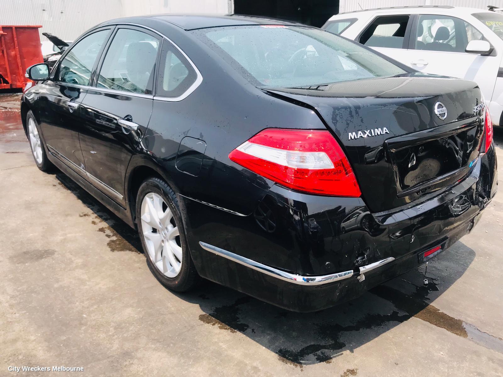 NISSAN MAXIMA ENGINE COVER