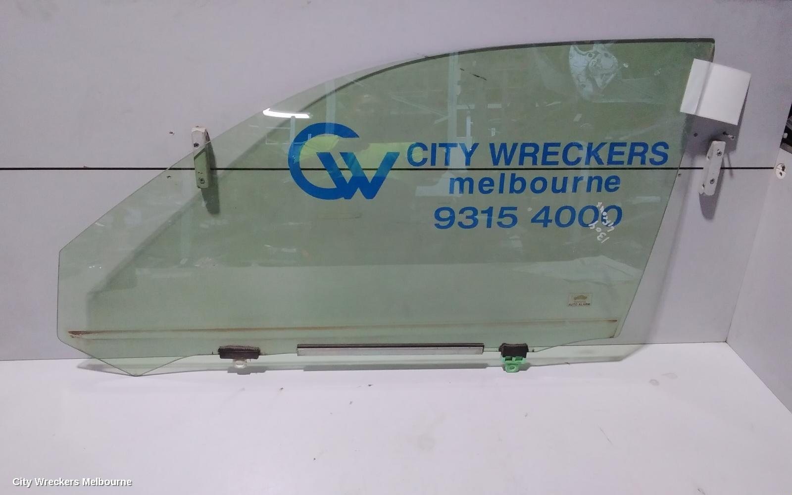 TOYOTA KLUGER LEFT FRONT DOOR WINDOW, GSU40-GSU45, 05/2007 - 02/2014