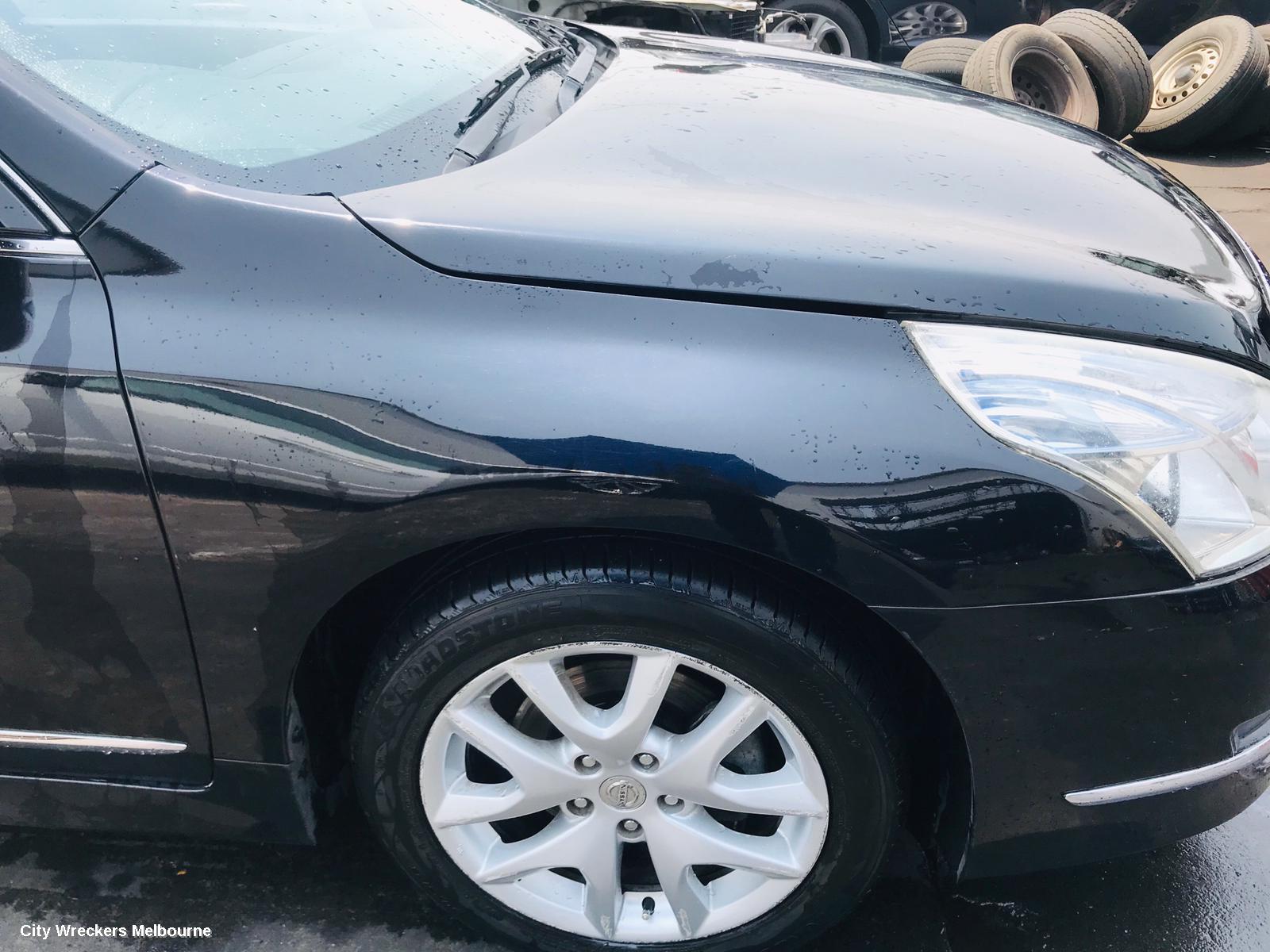 NISSAN MAXIMA ENGINE COVER