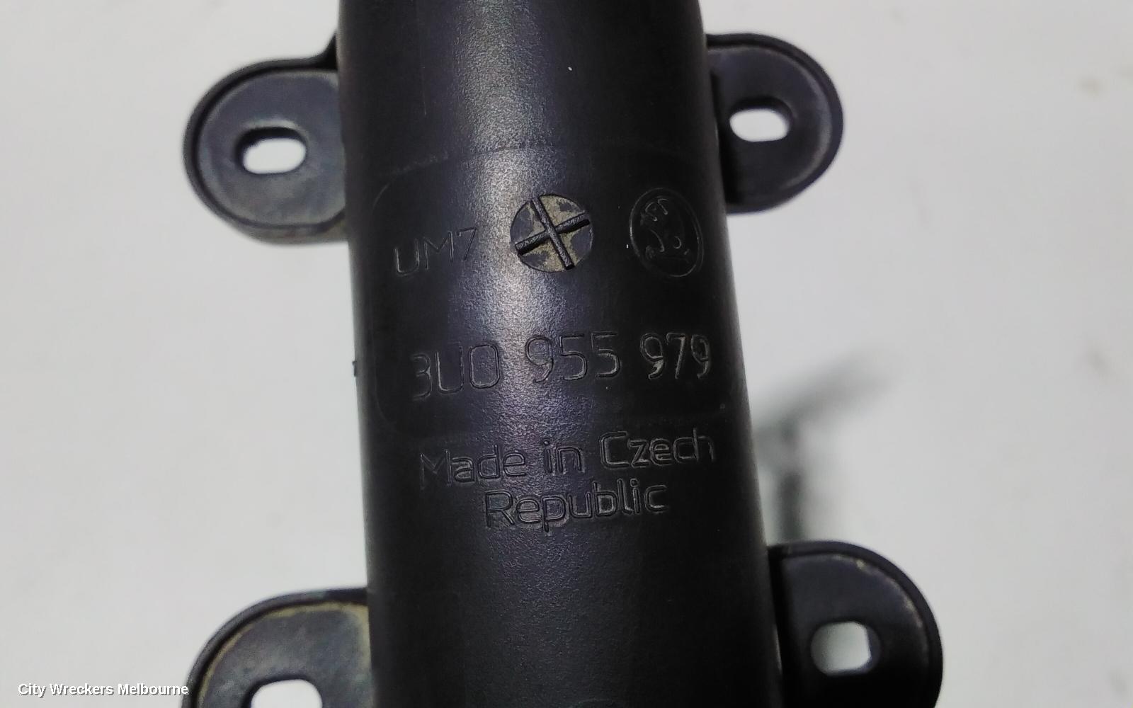 SKODA SUPERB WASHER JET, 3T 03/2009 - 12/2015