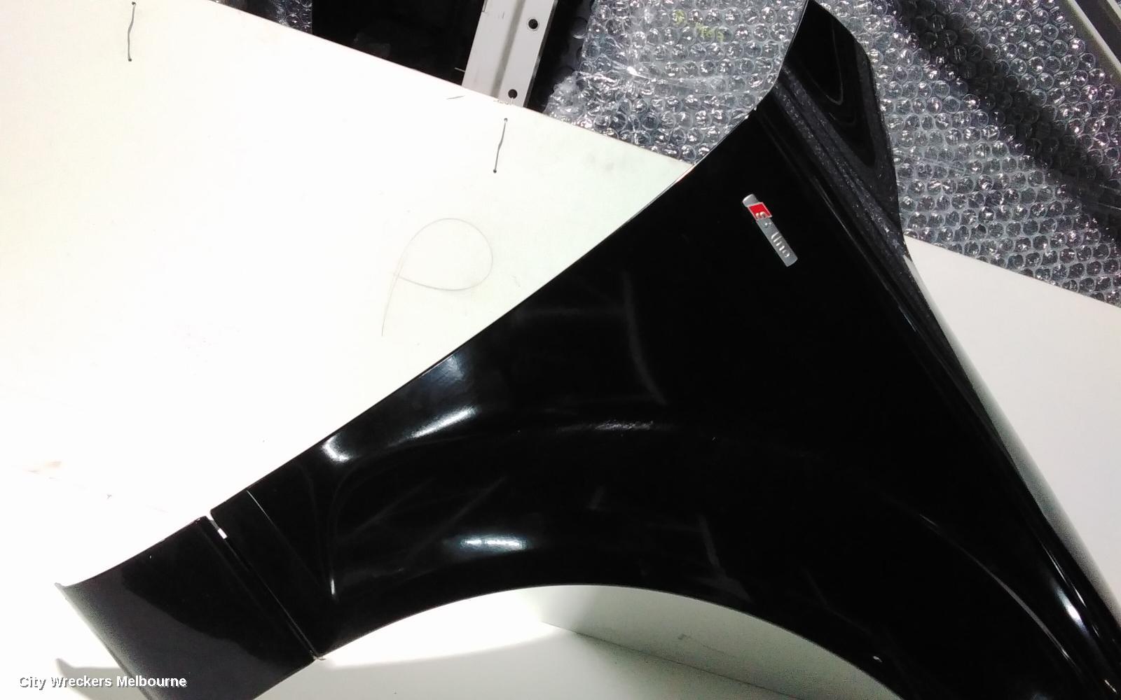 AUDI Q7 RIGHT GUARD, 4L, 09/2006 - 08/2015