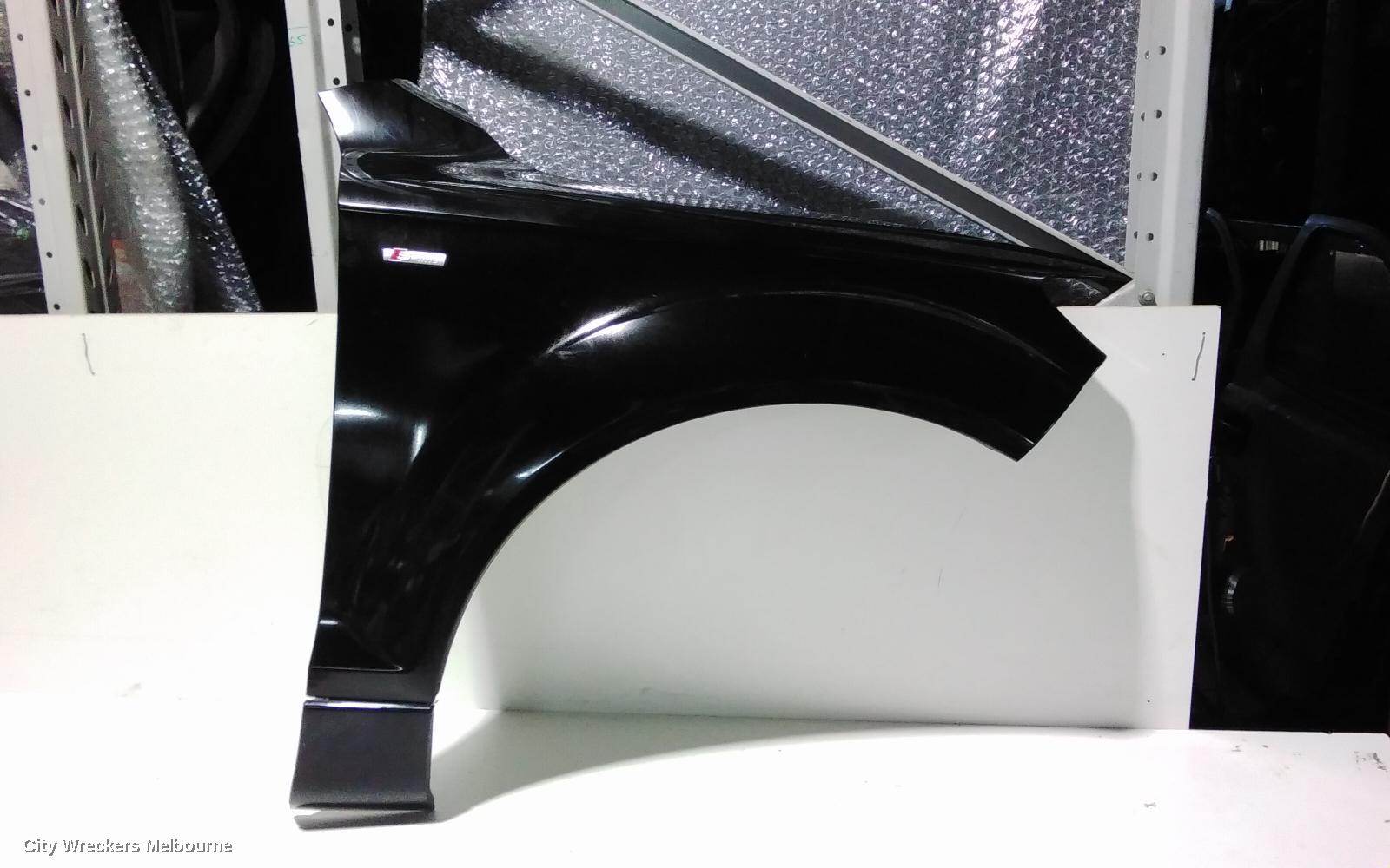 AUDI Q7 RIGHT GUARD, 4L, 09/2006 - 08/2015