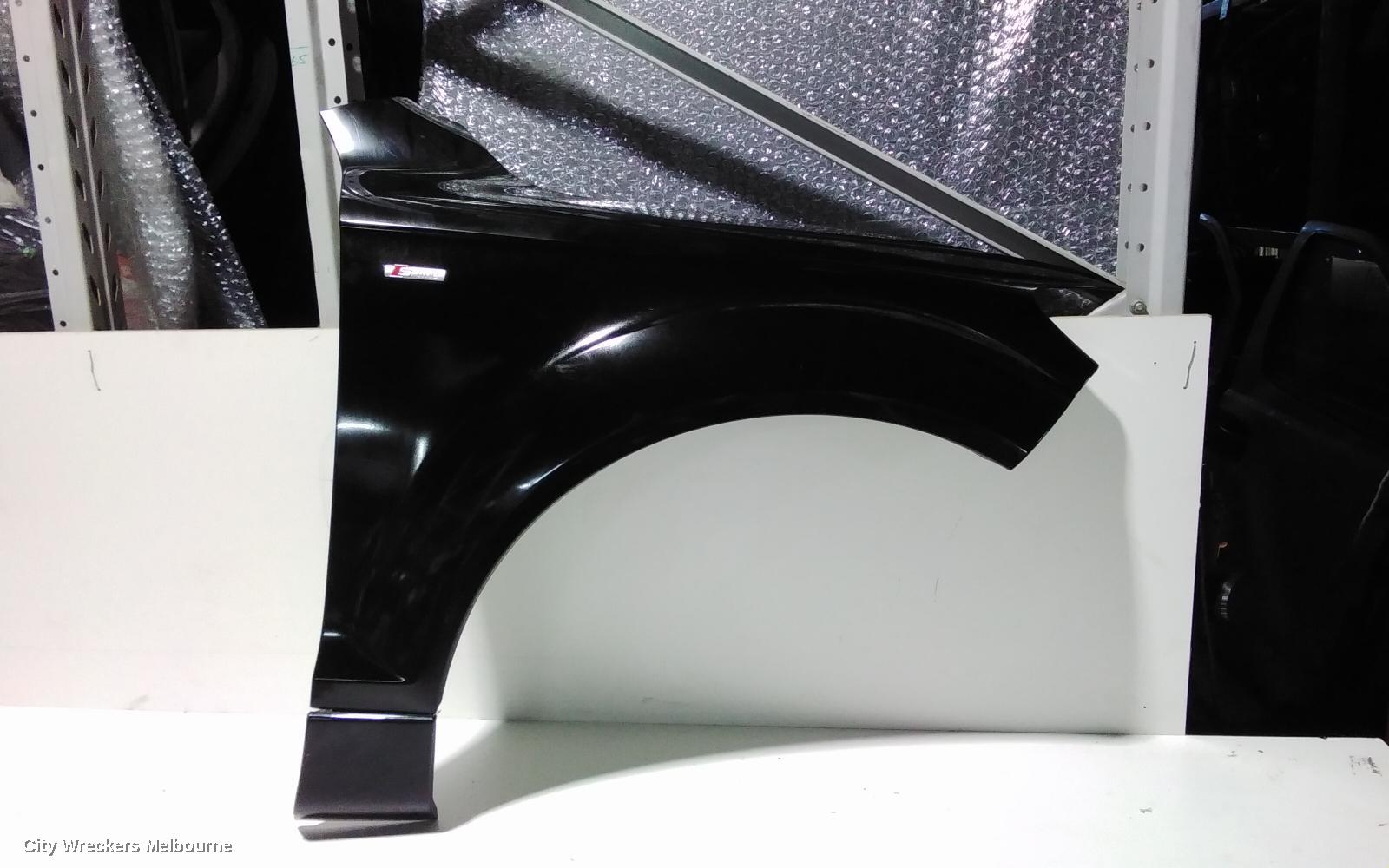 AUDI Q7 RIGHT GUARD, 4L, 09/2006 - 08/2015