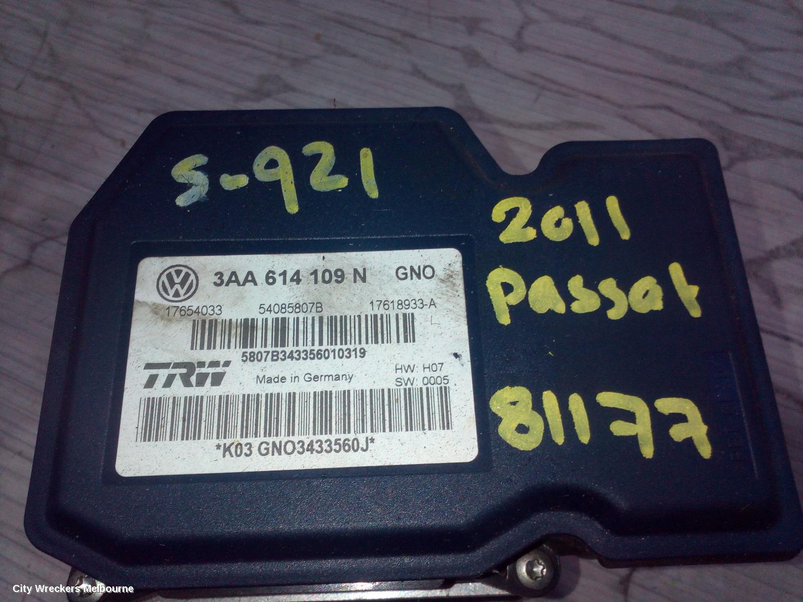 VOLKSWAGEN PASSAT ABS PUMP/MODULATOR, 3C/MK6 B6-B7, ON MODULE P/N 3AA614109N, 03/2006 - 05/2015