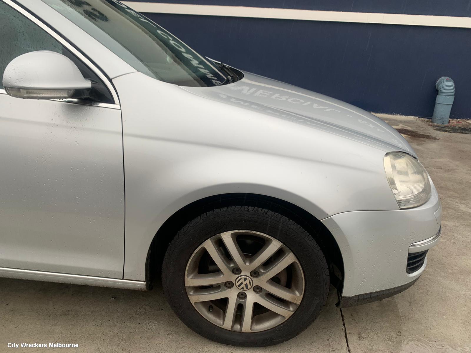 VOLKSWAGEN JETTA RIGHT DRIVESHAFT, PETROL, 1KM, 02/2006 - 02/2010