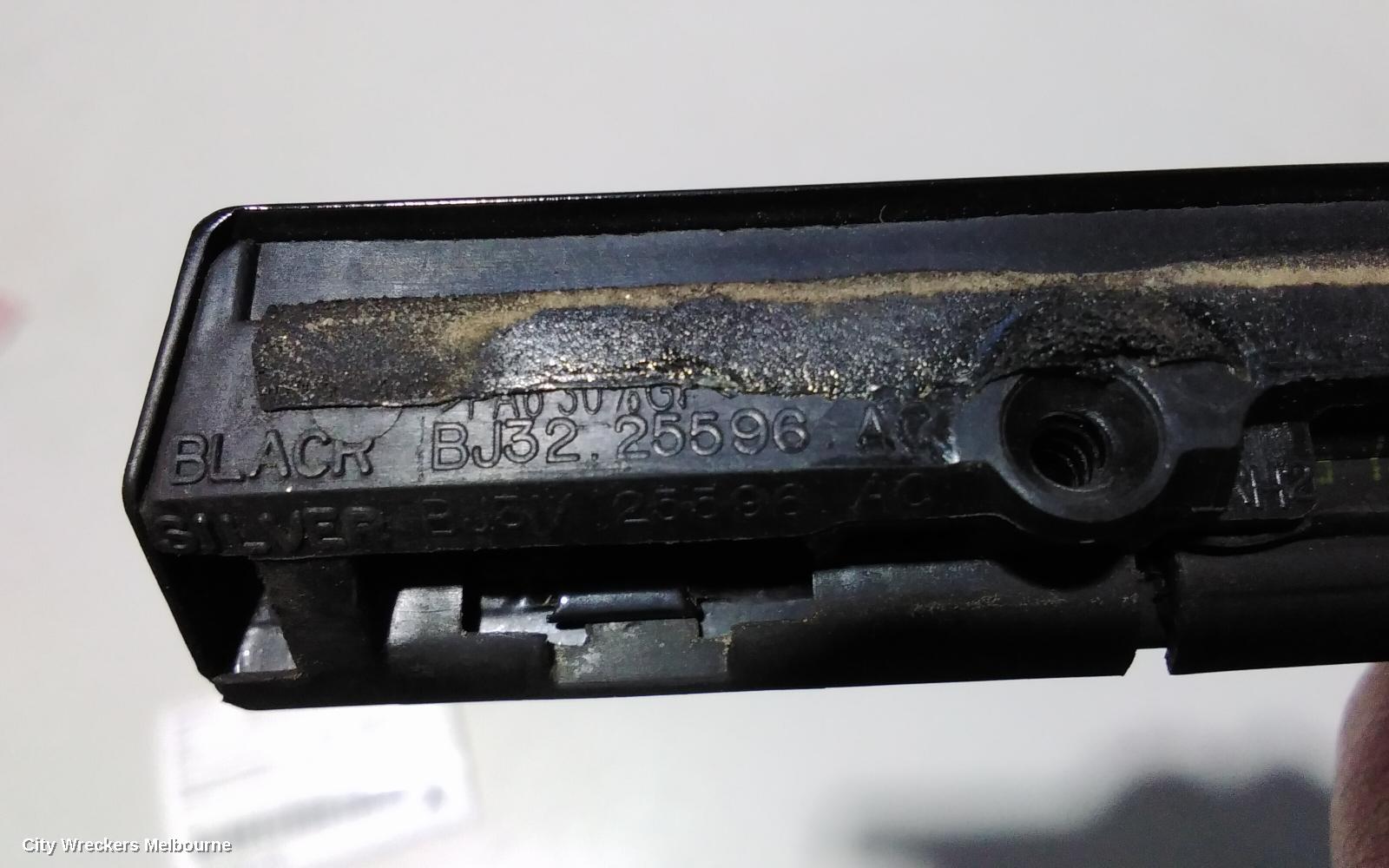 LAND ROVER RANGEROVER EVOQUE DOOR MOULD, UPPER MOULD REFER TO PHOTOS: 81227, L538, 11/2011 - 01/2019