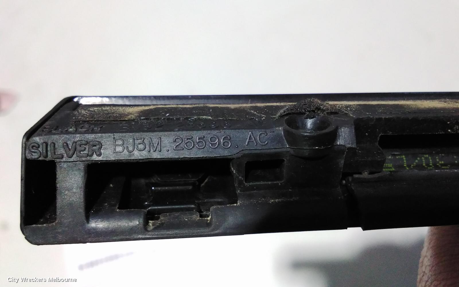 LAND ROVER RANGEROVER EVOQUE DOOR MOULD, UPPER MOULD REFER TO PHOTOS: 81227, L538, 11/2011 - 01/2019