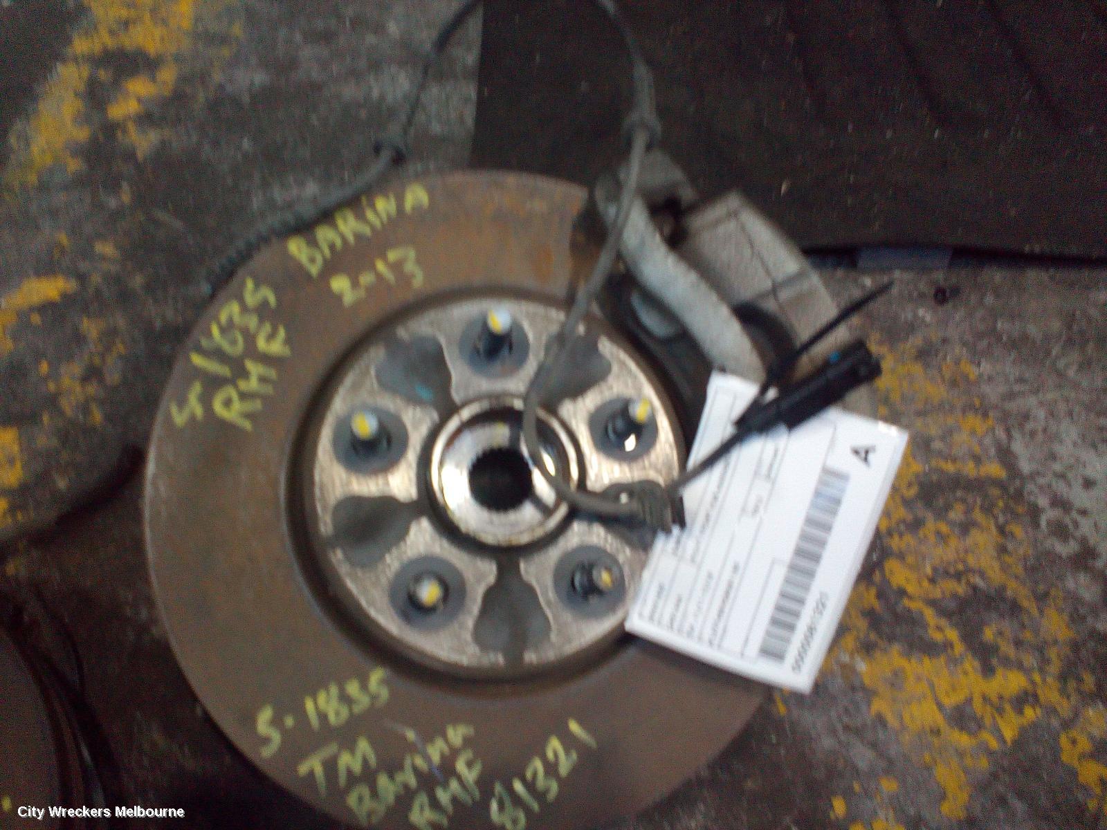 HOLDEN BARINA RIGHT FRONT HUB ASSEMBLY, TM, 11/2011 - 12/2018
