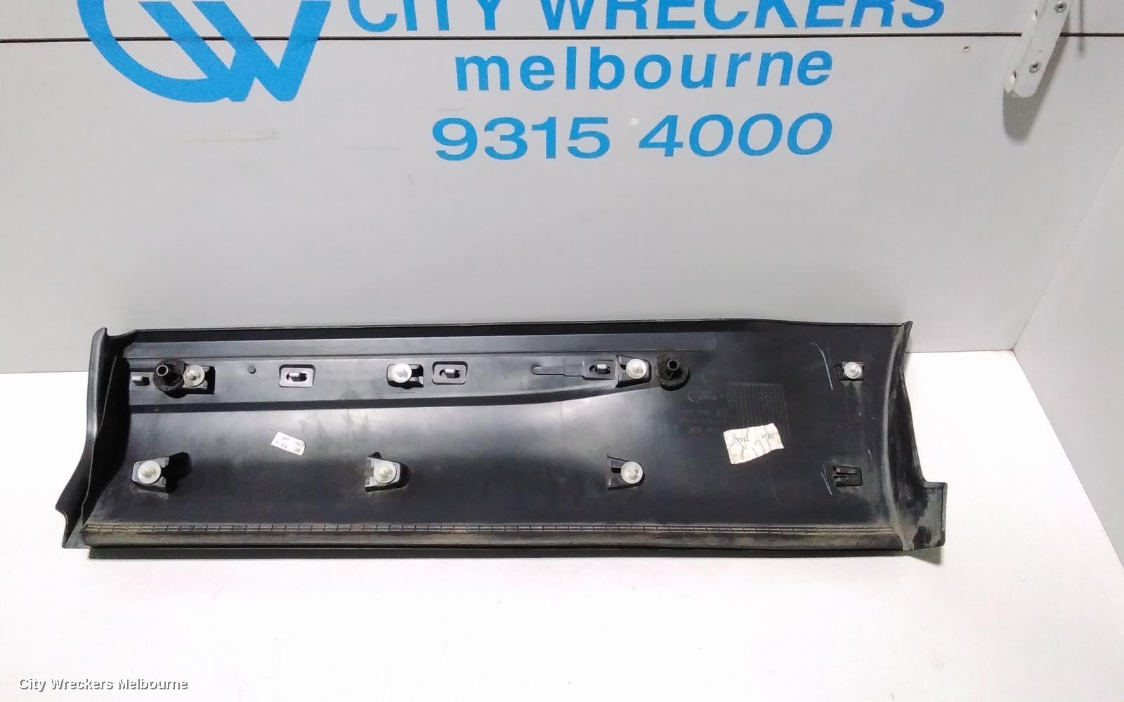 LAND ROVER RANGEROVER EVOQUE DOOR MOULD, RHR BOTTOM DOOR MOULD *BLACK ~ UNPAINTED * : 81326, L538, 11/2011 - 01/2019