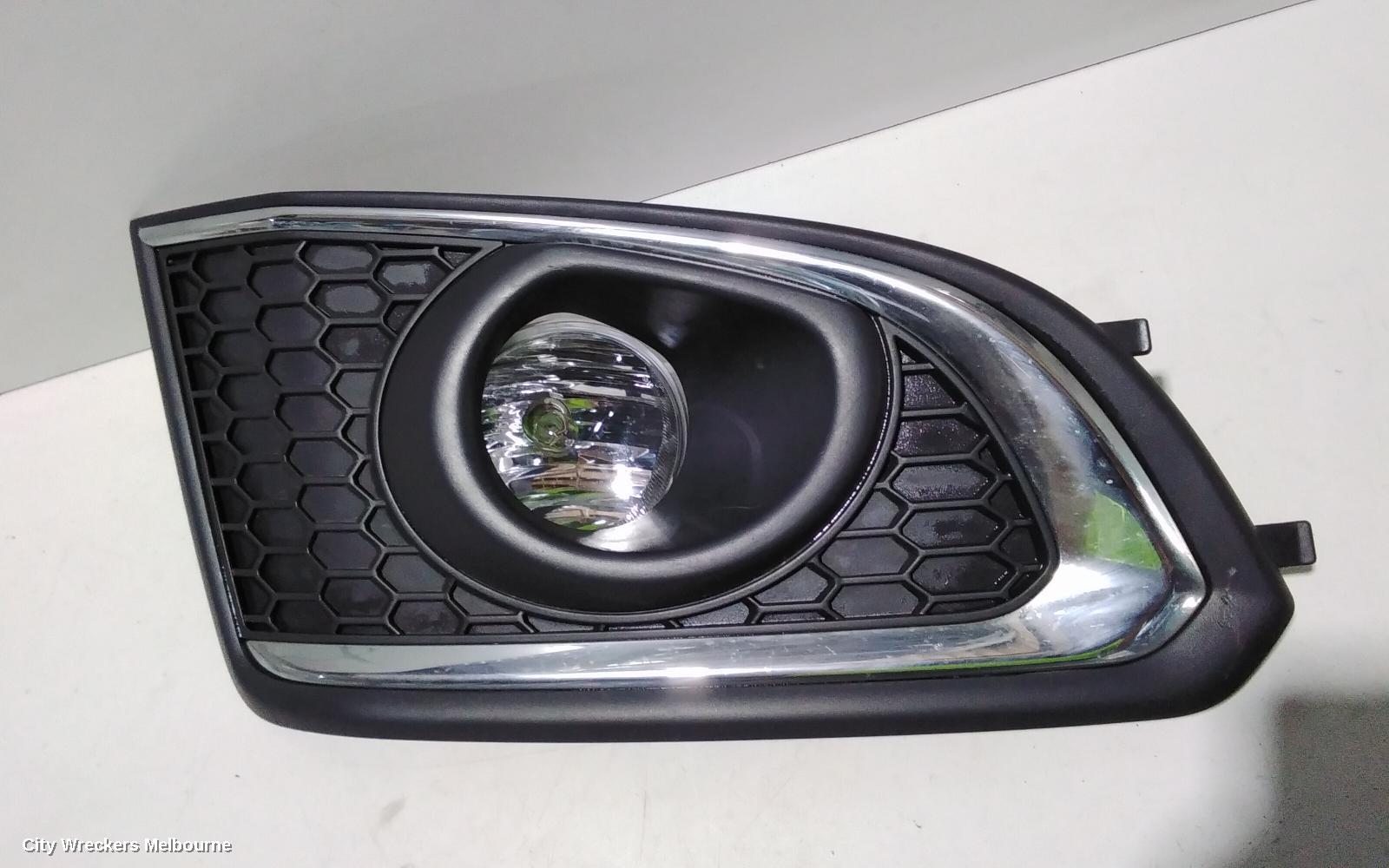 HOLDEN CAPTIVA RIGHT INDICATOR/FOG/SIDE, BUMPER FOGLAMP CHROME SURROUND, CG, 09/2006 - 09/2015