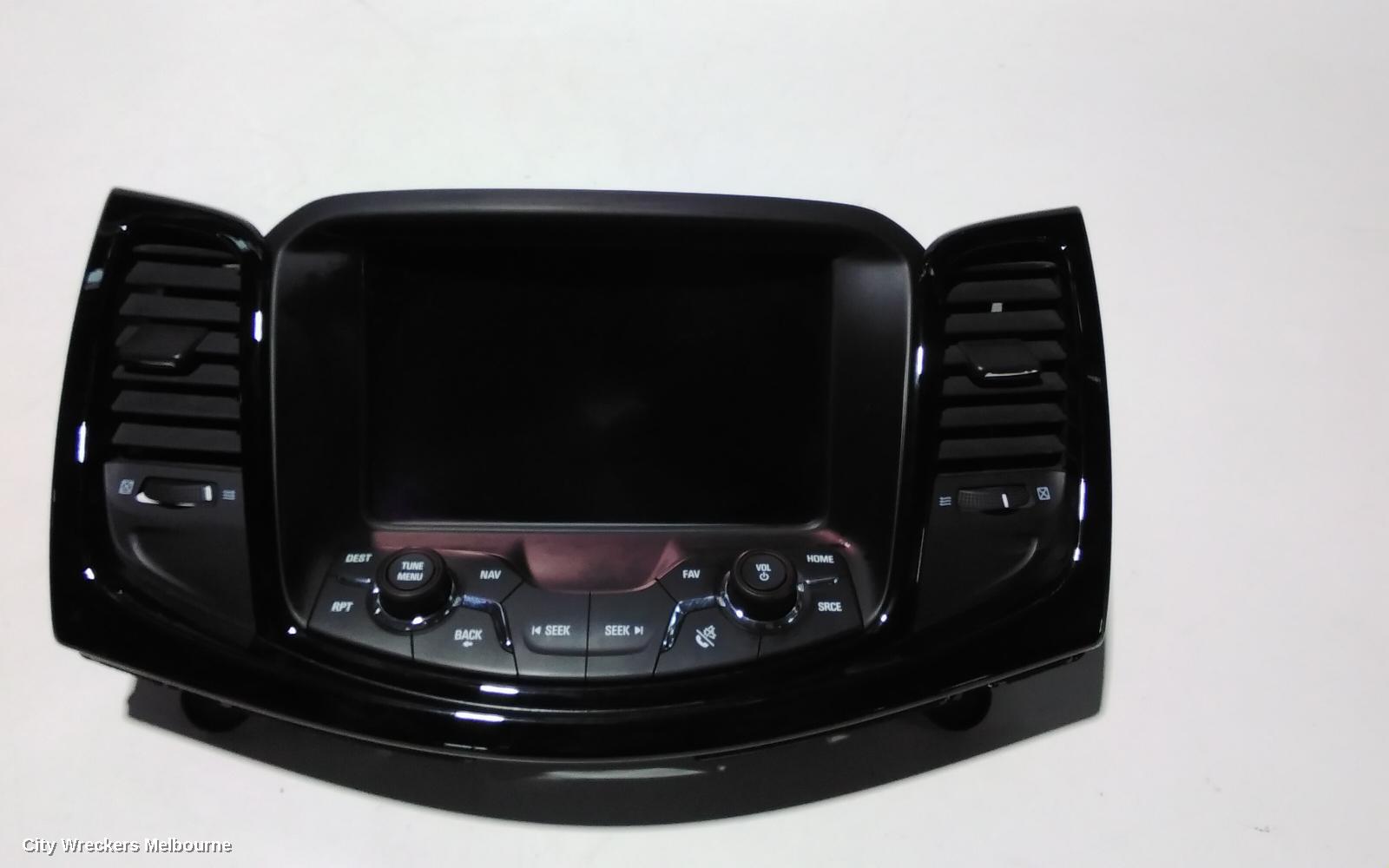 HOLDEN COMMODORE RADIO/CD/DVD/SAT/TV, DASH RADIO CONTROL PANEL/CONTROL UNIT ONLY, SAT NAV TYPE, VF, 05/2013 - 12/2017