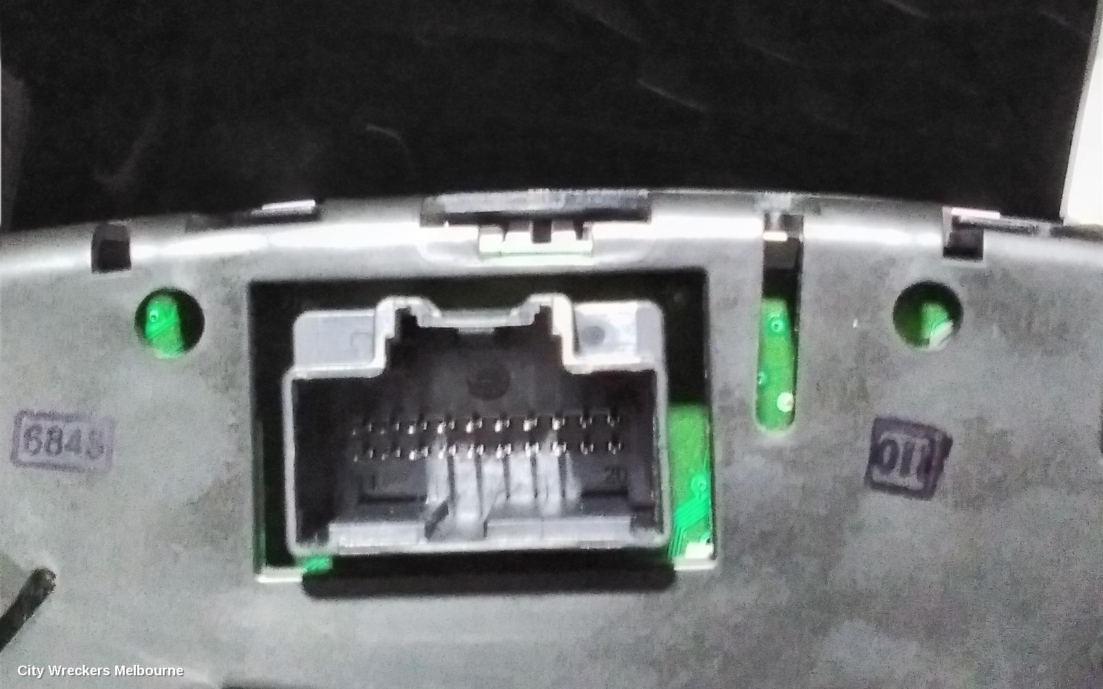 HOLDEN COMMODORE INSTRUMENT CLUSTER, INSTRUMENT CLUSTER, AUTO T/M, VF, SS/SS-V/SV6, 05/2013 - 12/2017