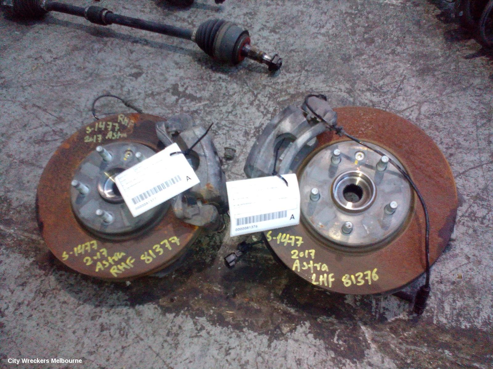 HOLDEN ASTRA LEFT FRONT HUB ASSEMBLY, BL, SEDAN, 05/2017 - 12/2020